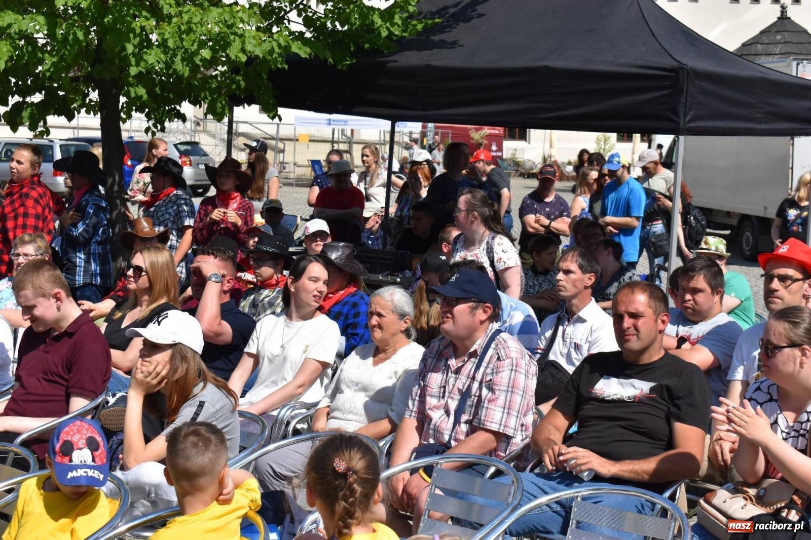 Zdjęcie w galerii na portalu naszraciborz.pl: Dziesiątka i przyjaciele na raciborskim zamku [FOTO i WIDEO] wiadomości z regionu
