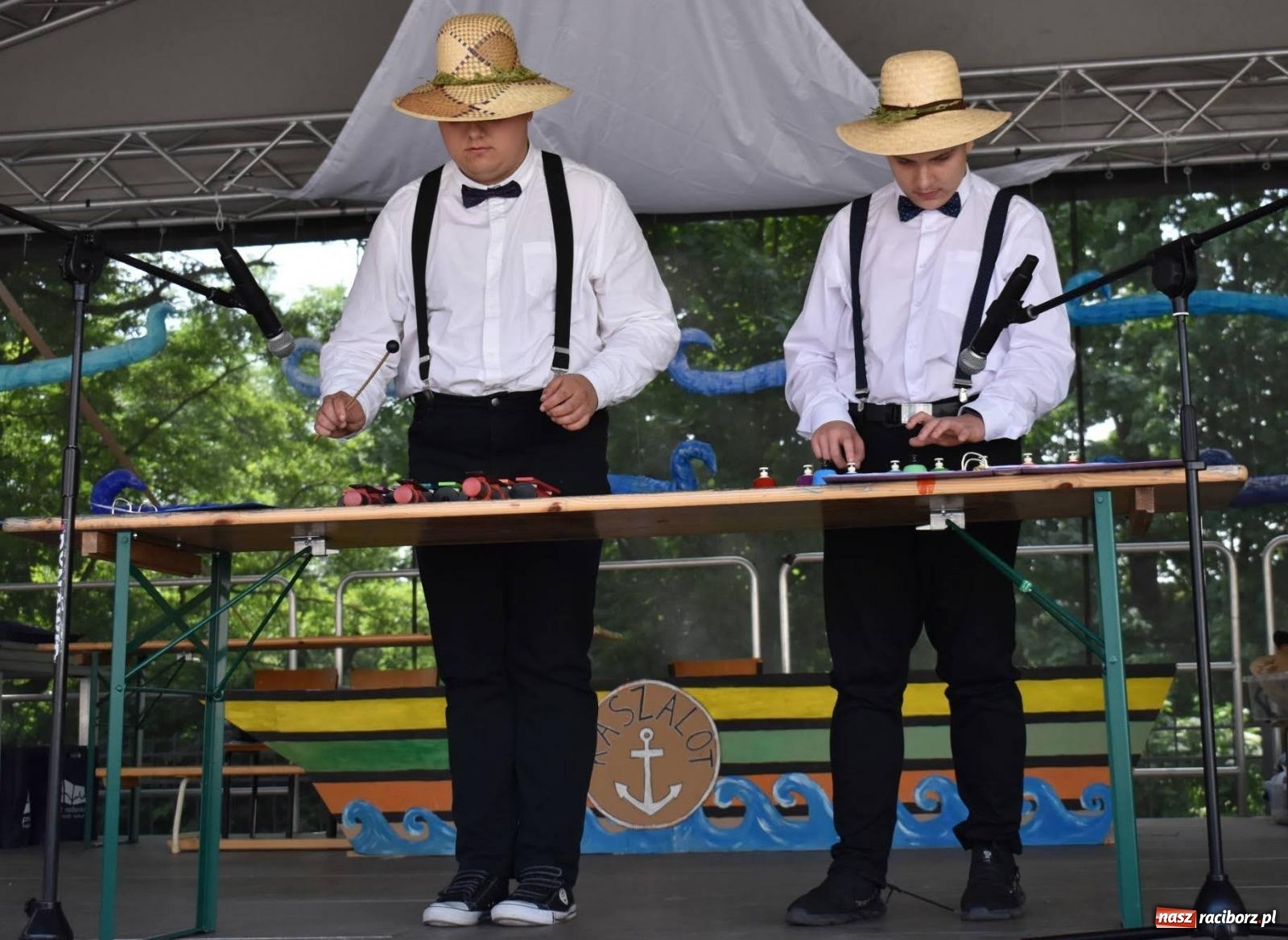Zdjęcie w galerii na portalu naszraciborz.pl: Dziesiątka i przyjaciele na raciborskim zamku [FOTO i WIDEO] wiadomości z regionu