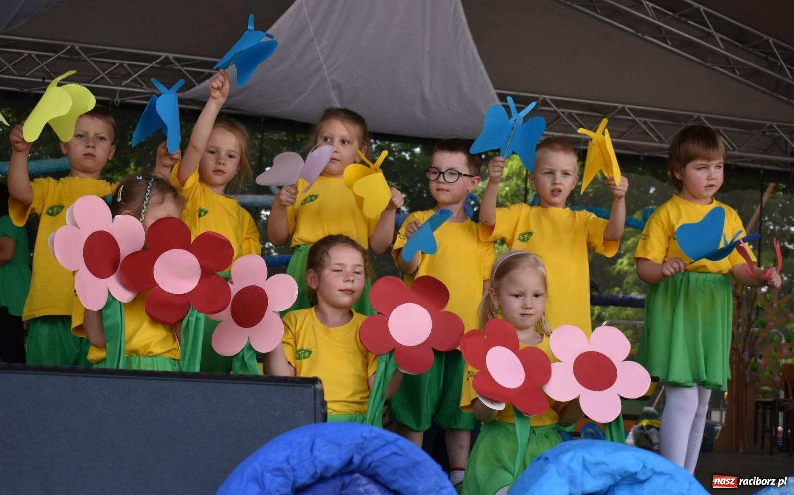 Zdjęcie w galerii na portalu naszraciborz.pl: Dziesiątka i przyjaciele na raciborskim zamku [FOTO i WIDEO] wiadomości z regionu