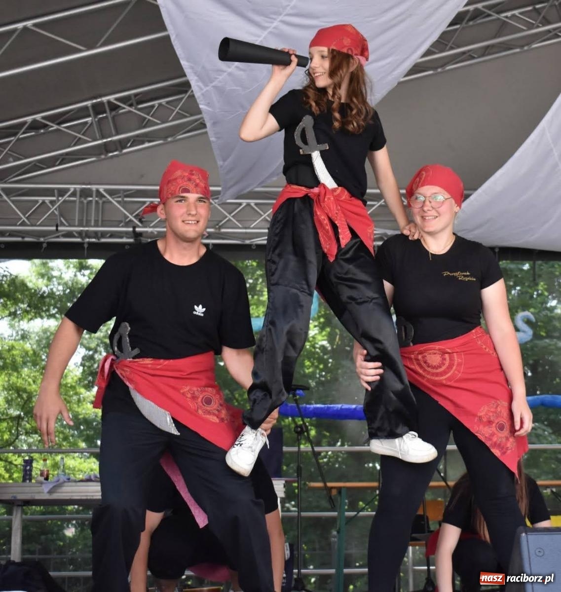 Zdjęcie w galerii na portalu naszraciborz.pl: Dziesiątka i przyjaciele na raciborskim zamku [FOTO i WIDEO] wiadomości z regionu