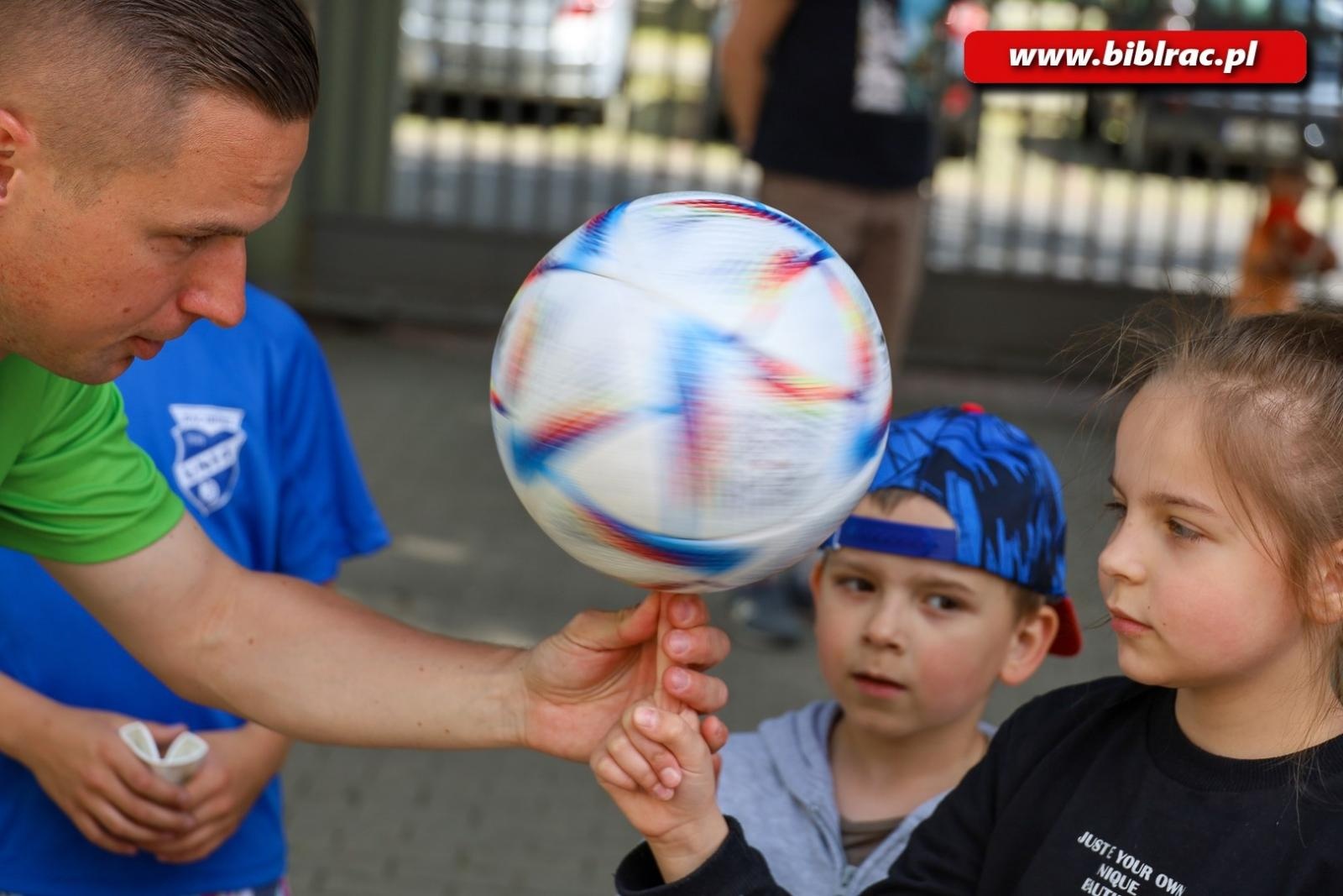 Zdjęcie w galerii na portalu naszraciborz.pl: Dzień Dziecka z raciborską książnicą wiadomości z regionu