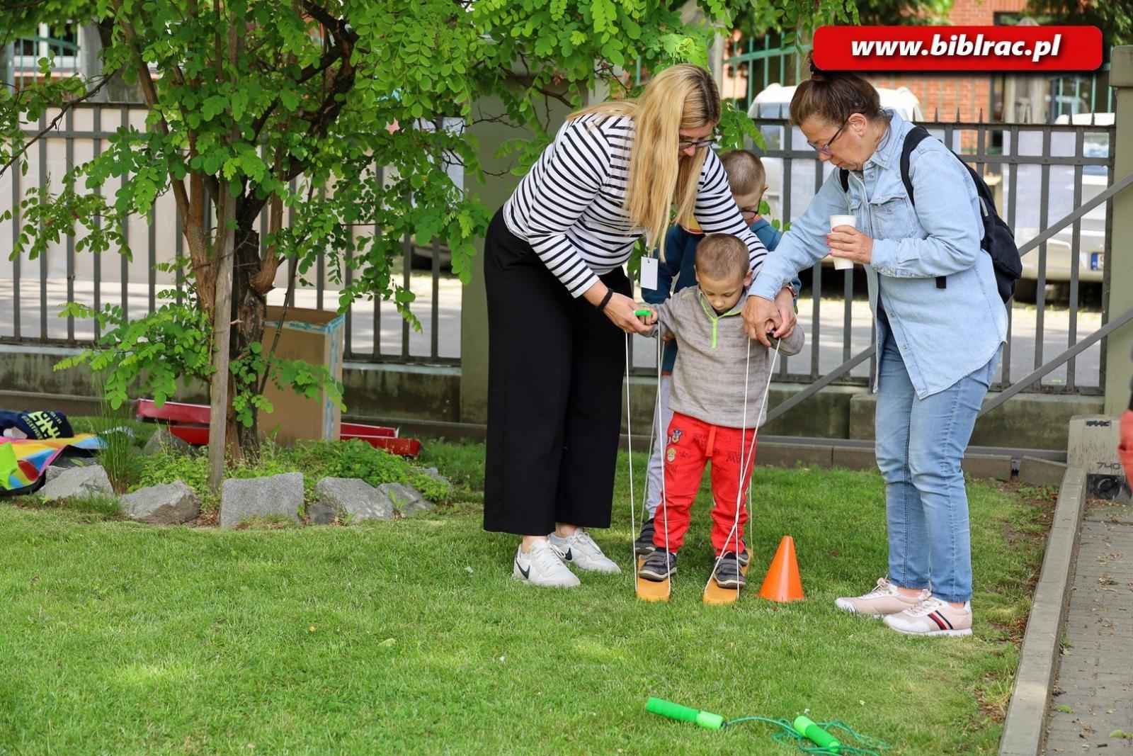 Zdjęcie w galerii na portalu naszraciborz.pl: Dzień Dziecka z raciborską książnicą wiadomości z regionu