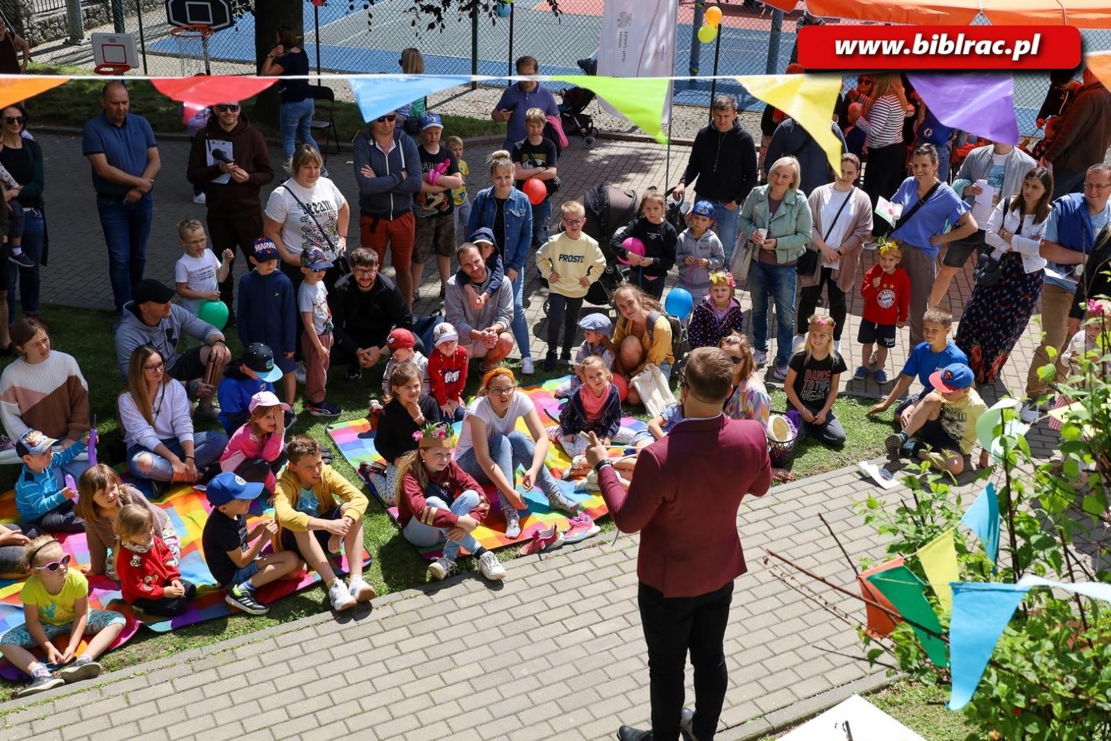 Zdjęcie w galerii na portalu naszraciborz.pl: Dzień Dziecka z raciborską książnicą wiadomości z regionu