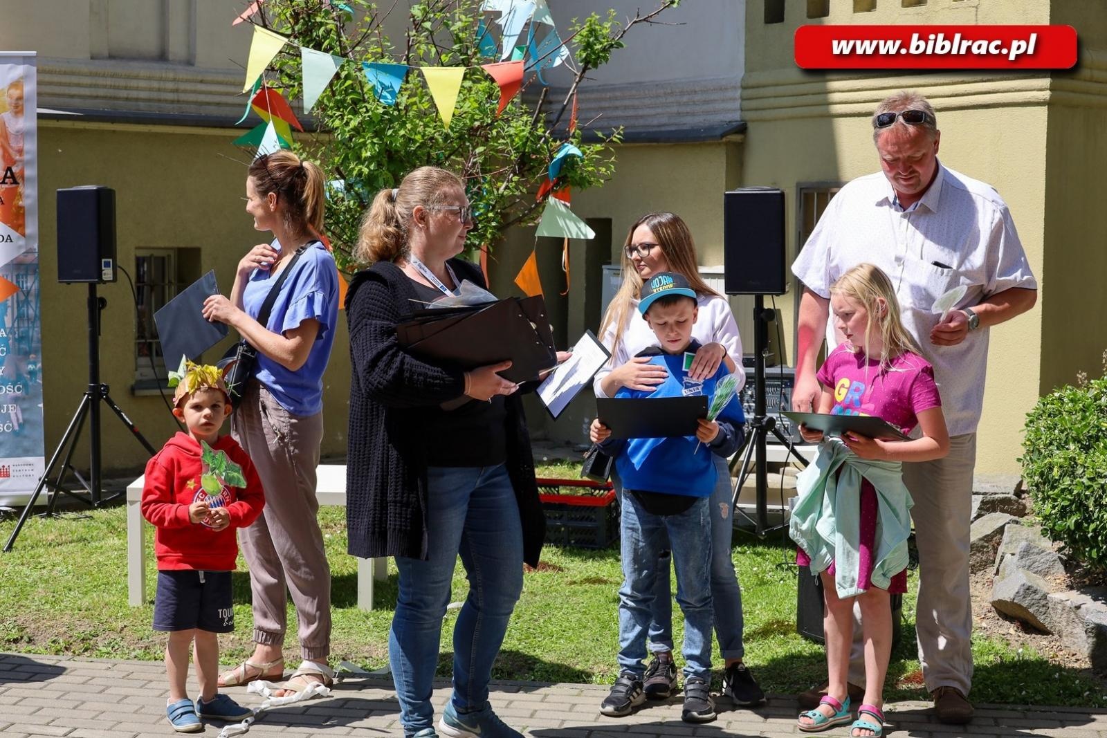Zdjęcie w galerii na portalu naszraciborz.pl: Dzień Dziecka z raciborską książnicą wiadomości z regionu