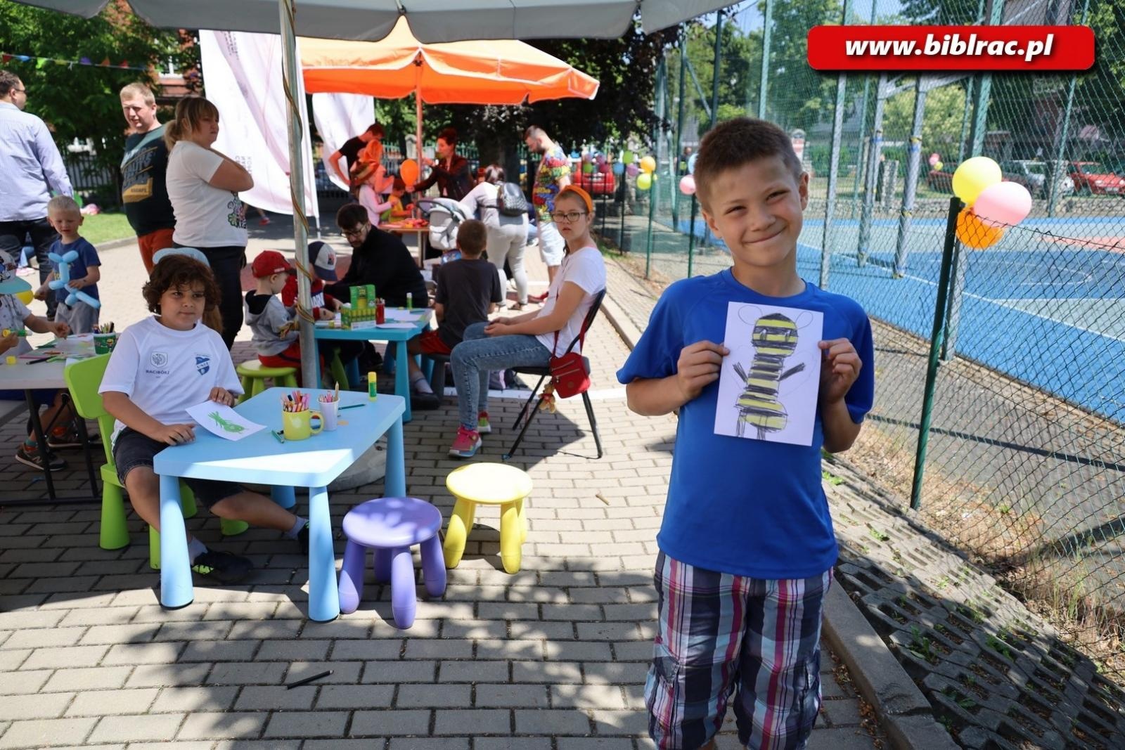 Zdjęcie w galerii na portalu naszraciborz.pl: Dzień Dziecka z raciborską książnicą wiadomości z regionu