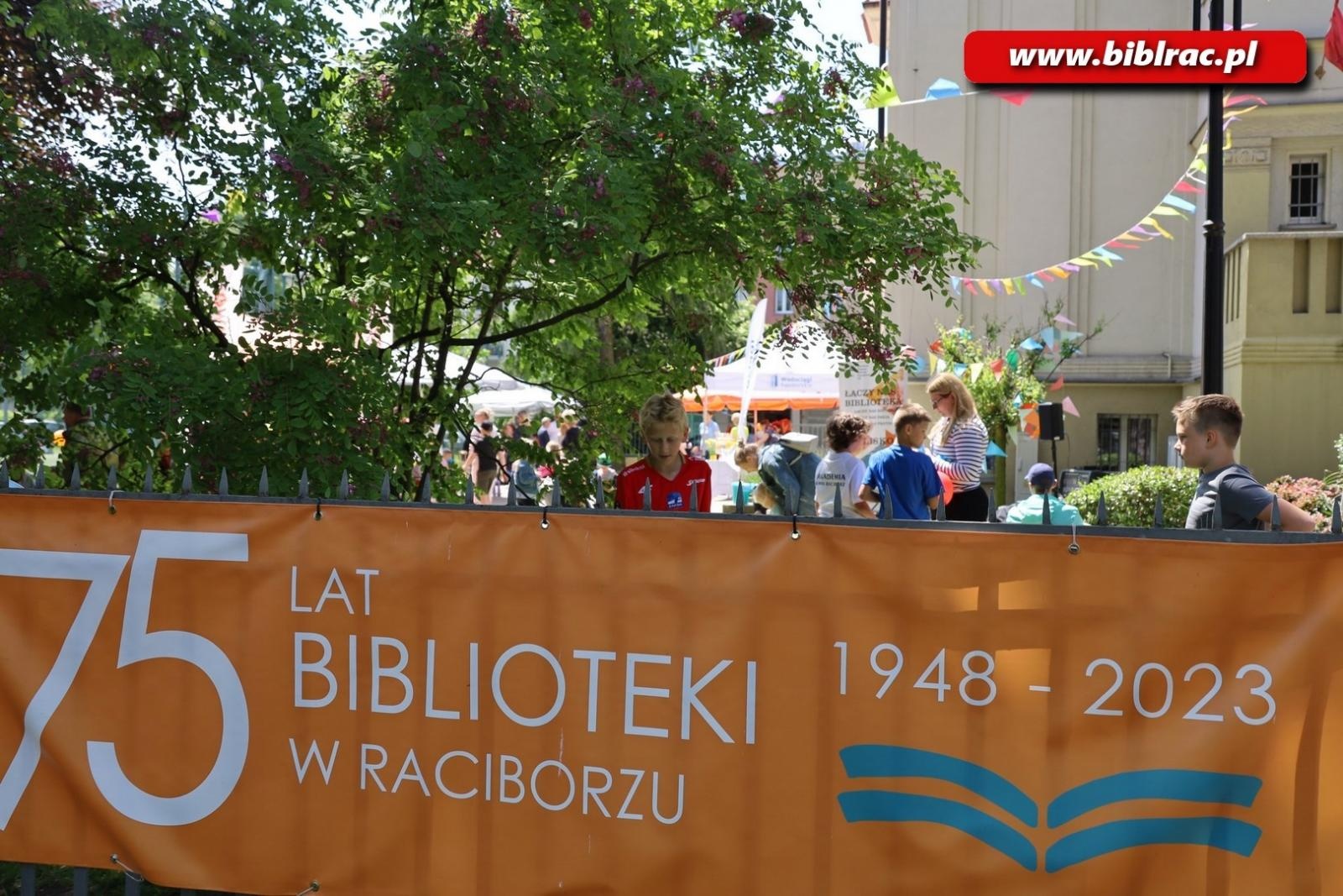 Zdjęcie w galerii na portalu naszraciborz.pl: Dzień Dziecka z raciborską książnicą wiadomości z regionu