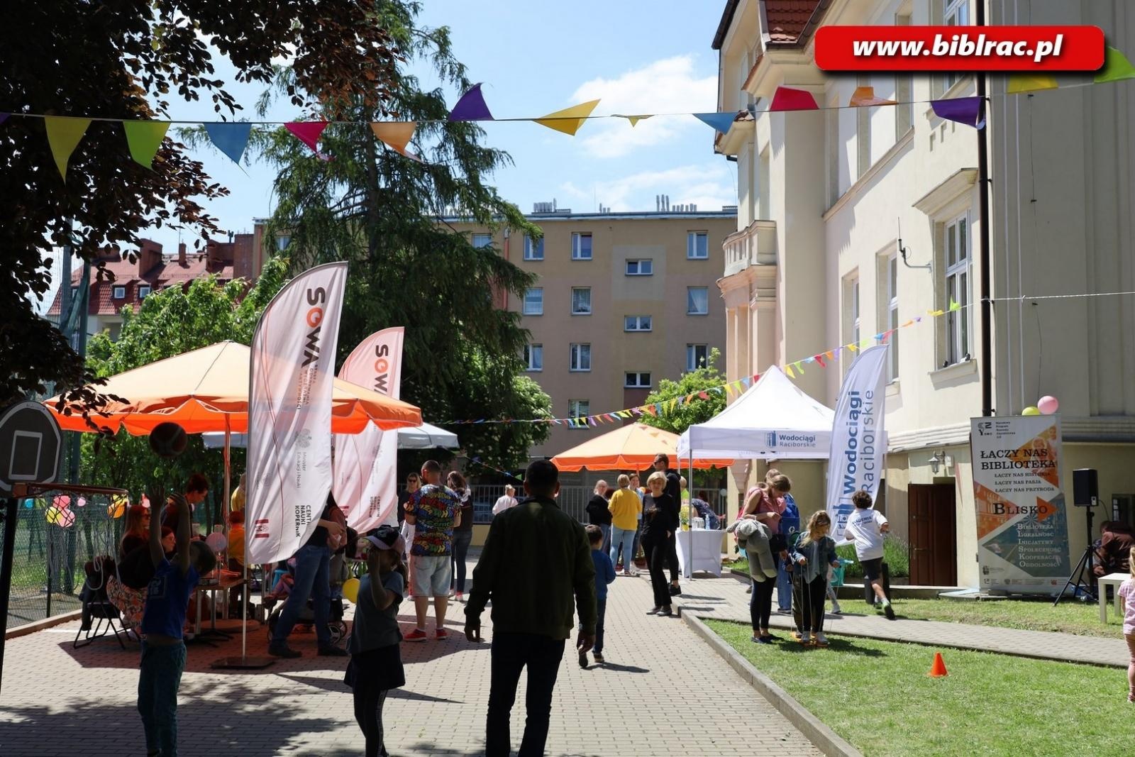 Zdjęcie w galerii na portalu naszraciborz.pl: Dzień Dziecka z raciborską książnicą wiadomości z regionu