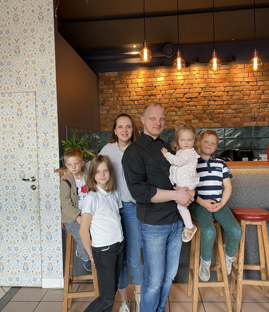 Zdjęcie w galerii na portalu naszraciborz.pl: Takie kolorowe kulinarne cudeńka można zamówić w Raciborzu wiadomości z regionu