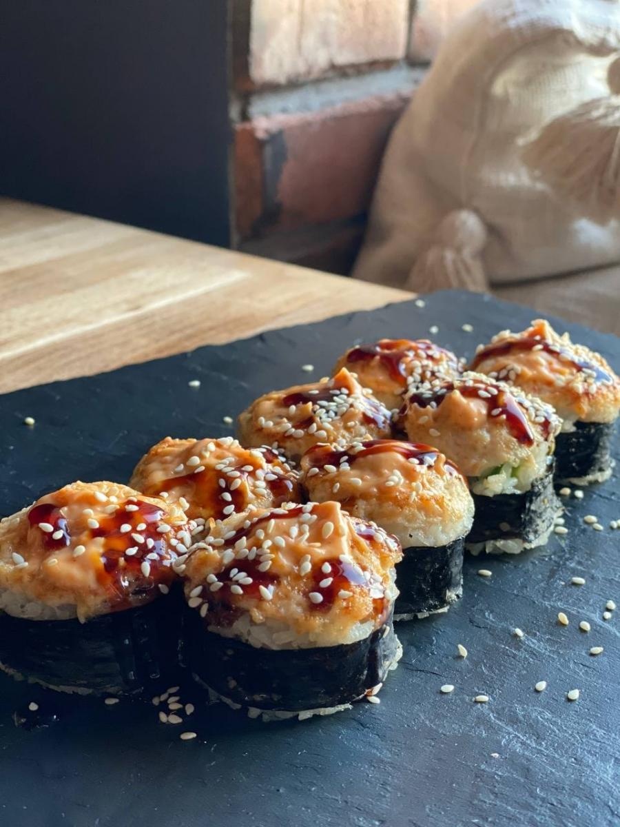 Zdjęcie w galerii na portalu naszraciborz.pl: Takie kolorowe kulinarne cudeńka można zamówić w Raciborzu wiadomości z regionu