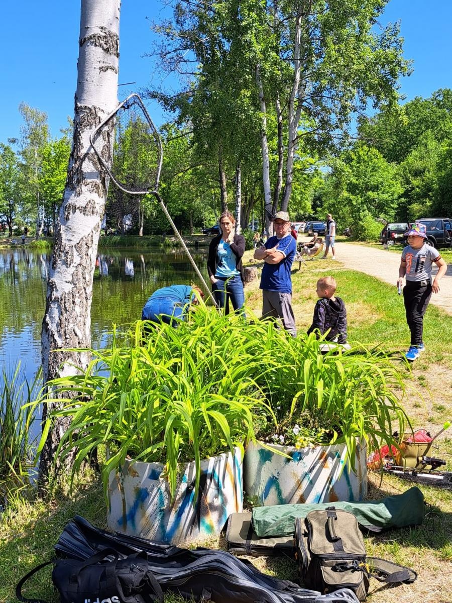 Zdjęcie w galerii na portalu naszraciborz.pl: Dzień Dziecka na łowisku. Zawody wędkarskie w Oborze wiadomości z regionu