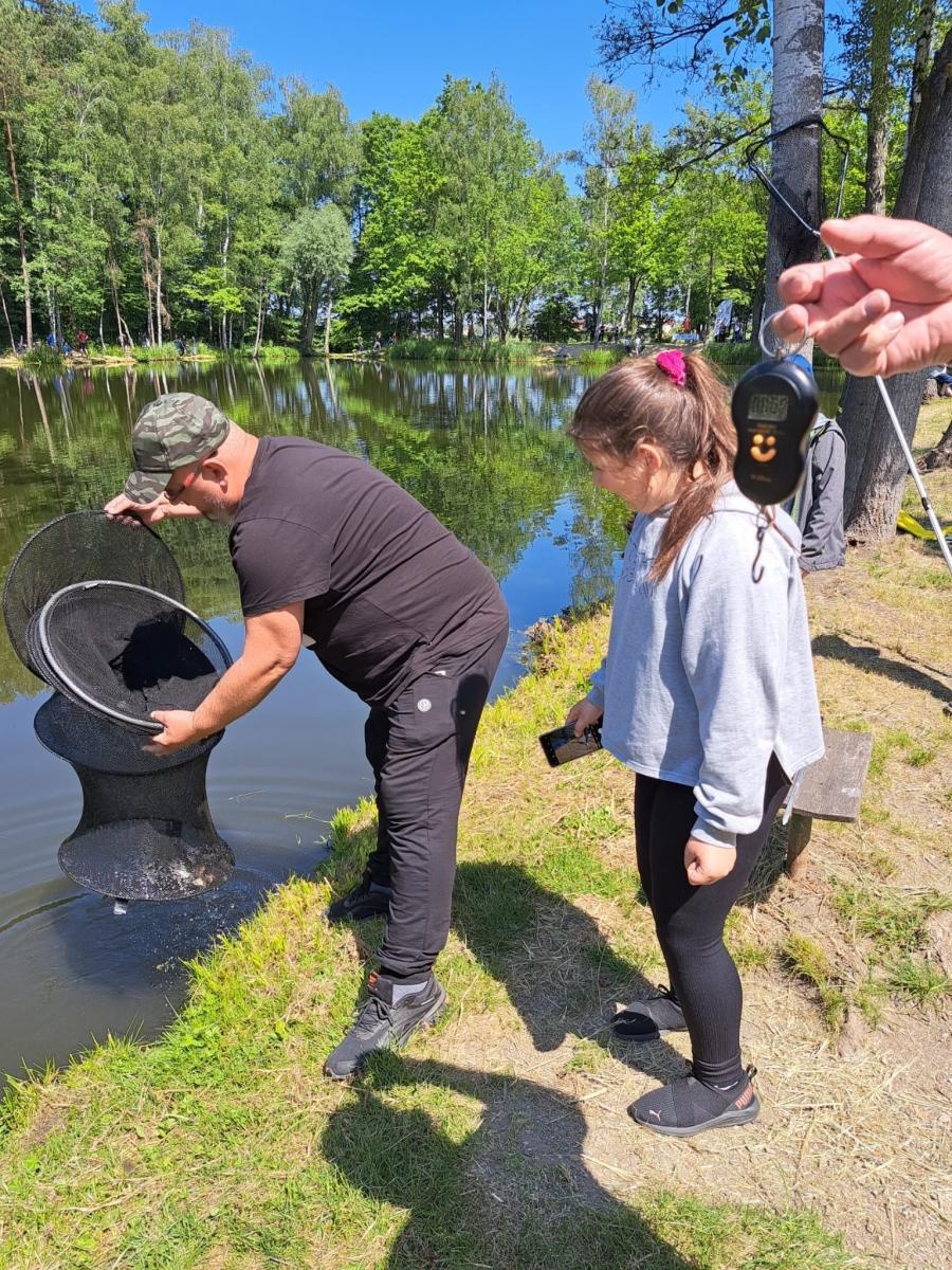 Zdjęcie w galerii na portalu naszraciborz.pl: Dzień Dziecka na łowisku. Zawody wędkarskie w Oborze wiadomości z regionu