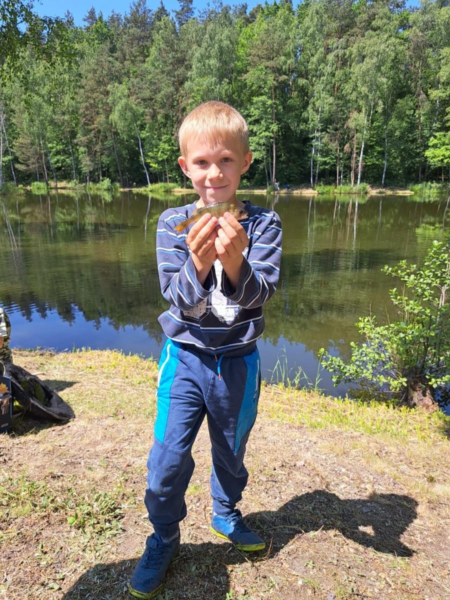 Zdjęcie w galerii na portalu naszraciborz.pl: Dzień Dziecka na łowisku. Zawody wędkarskie w Oborze wiadomości z regionu