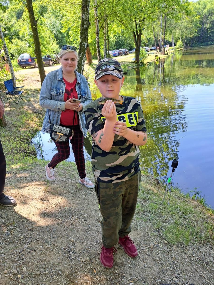 Zdjęcie w galerii na portalu naszraciborz.pl: Dzień Dziecka na łowisku. Zawody wędkarskie w Oborze wiadomości z regionu