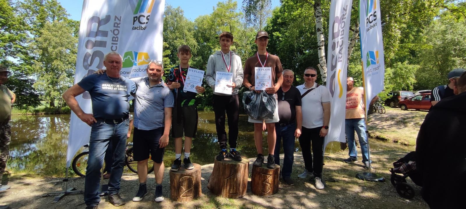 Zdjęcie w galerii na portalu naszraciborz.pl: Dzień Dziecka na łowisku. Zawody wędkarskie w Oborze wiadomości z regionu