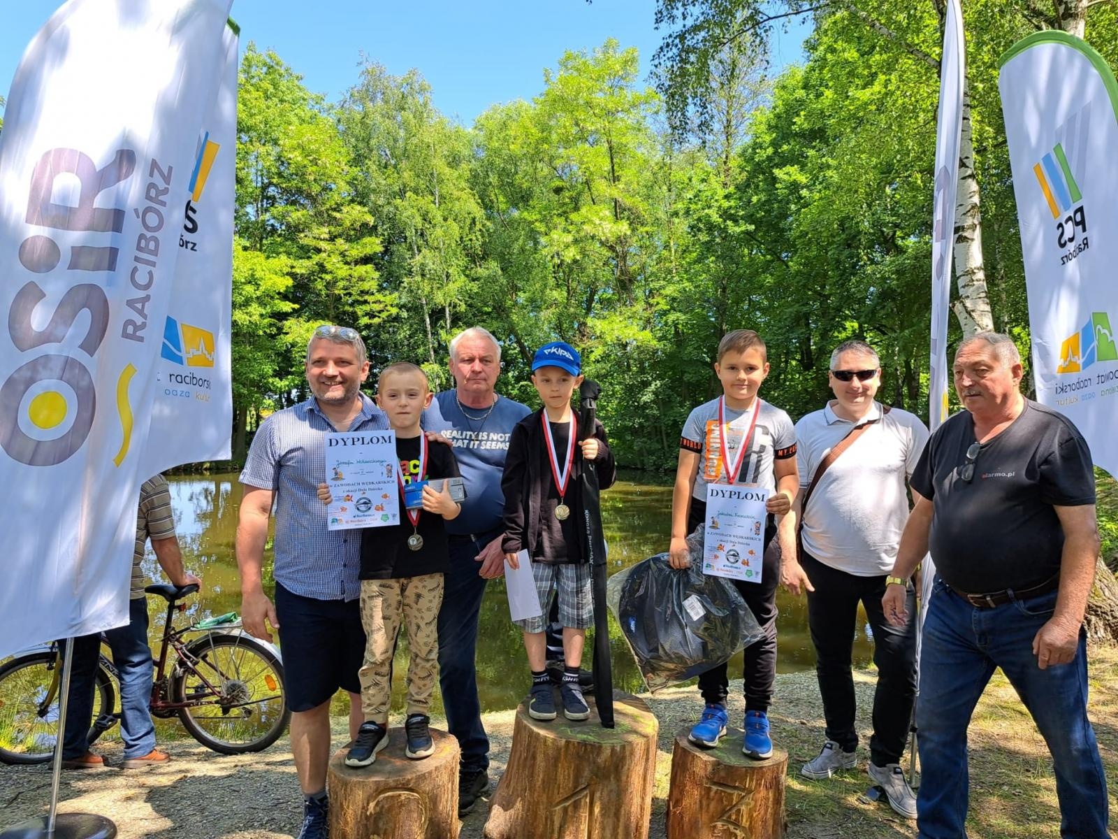Zdjęcie w galerii na portalu naszraciborz.pl: Dzień Dziecka na łowisku. Zawody wędkarskie w Oborze wiadomości z regionu