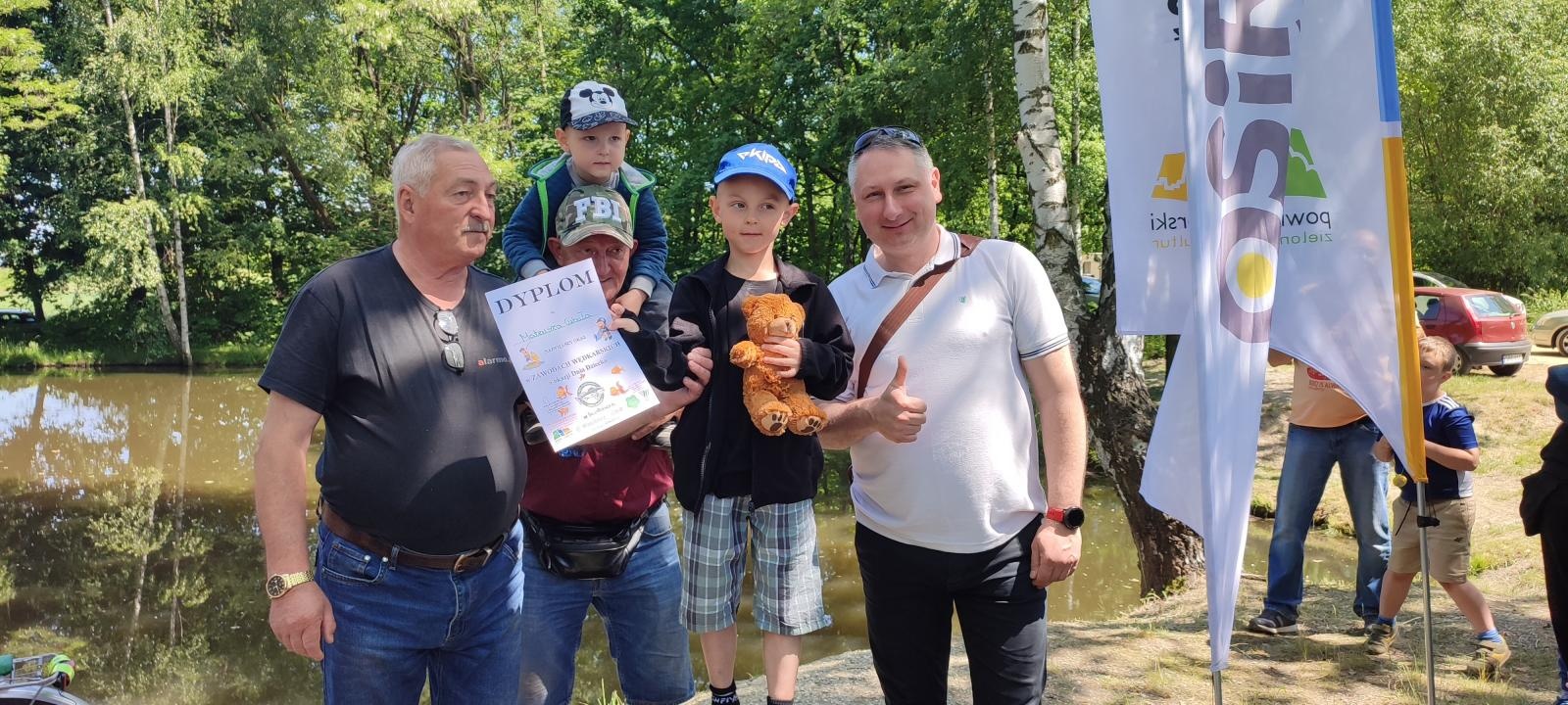 Zdjęcie w galerii na portalu naszraciborz.pl: Dzień Dziecka na łowisku. Zawody wędkarskie w Oborze wiadomości z regionu