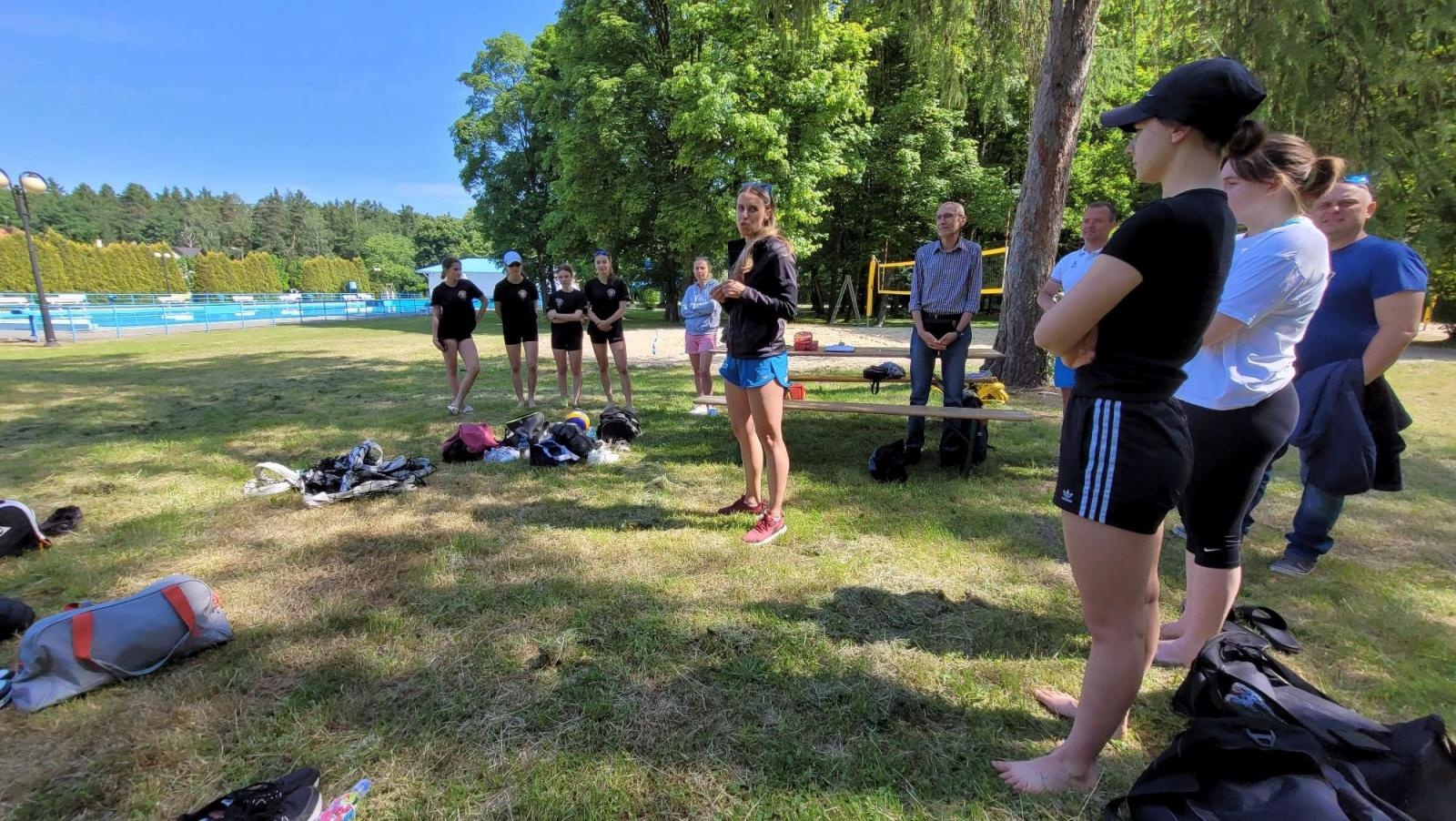 Zdjęcie w galerii na portalu naszraciborz.pl: Siatkówka plażowa. II LO i Mechanik z awansem wiadomości z regionu