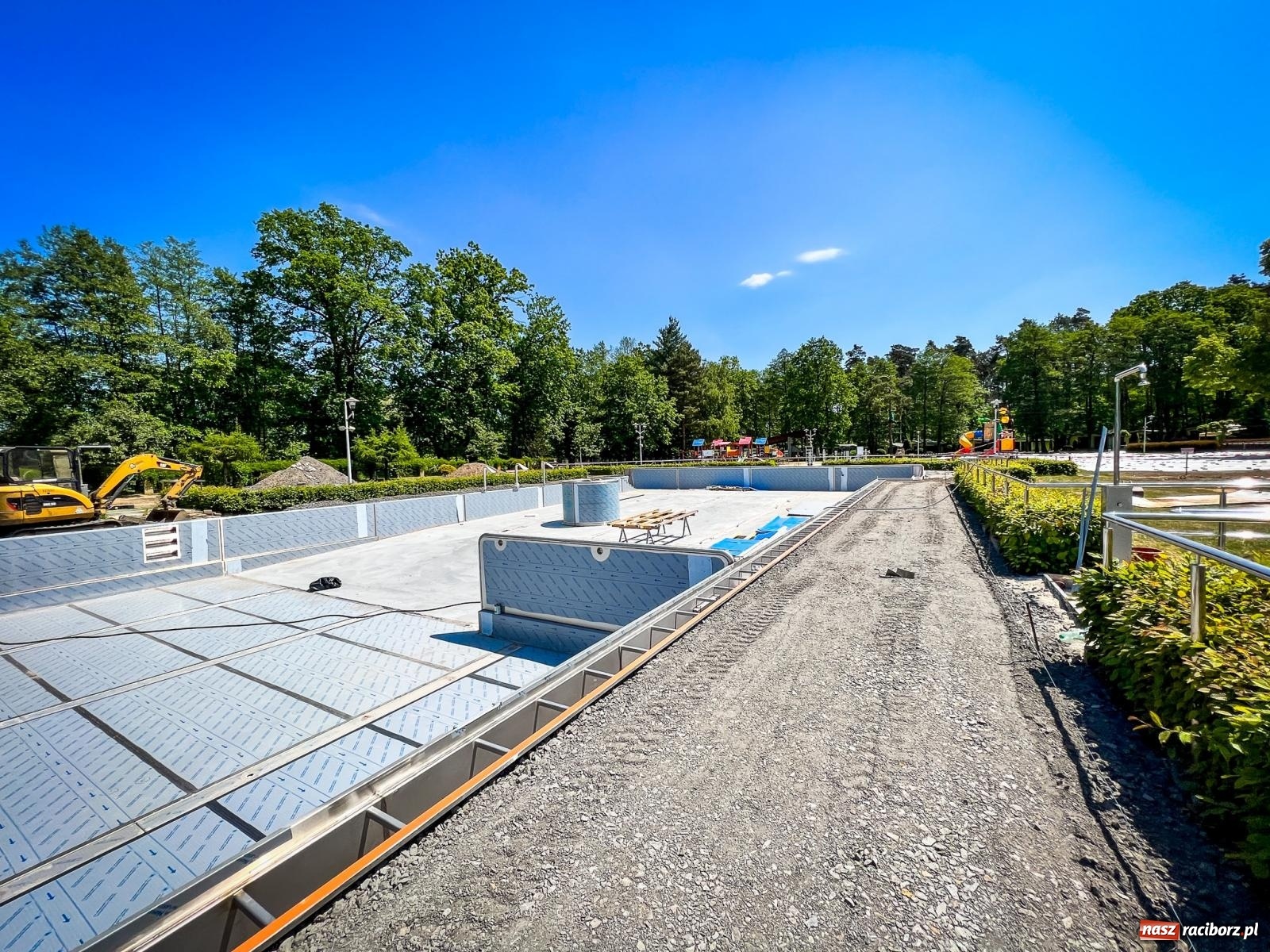 Zdjęcie w galerii na portalu naszraciborz.pl: W szymocickim AquaBraxie finiszuje budowa nowego basenu [FOTO] wiadomości z regionu