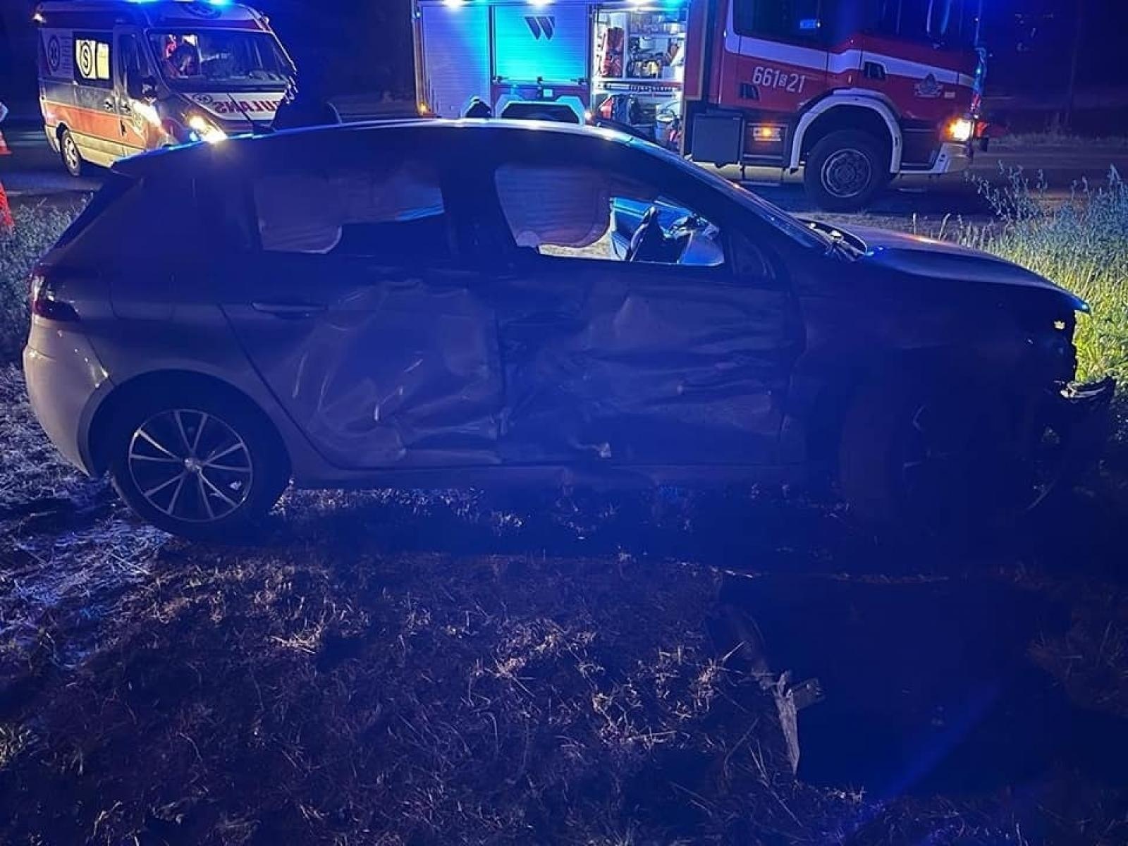 Zdjęcie w galerii na portalu naszraciborz.pl: Nieustąpienie pierwszeństwa przyczyną zderzenia w Syryni [FOTO] wiadomości z regionu