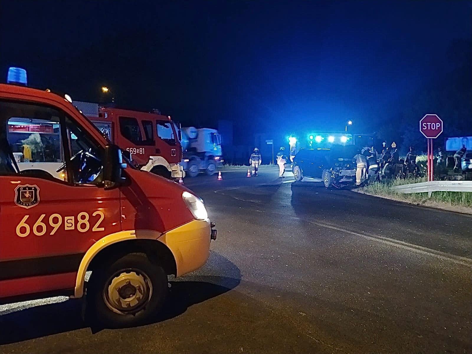 Zdjęcie w galerii na portalu naszraciborz.pl: Nieustąpienie pierwszeństwa przyczyną zderzenia w Syryni [FOTO] wiadomości z regionu