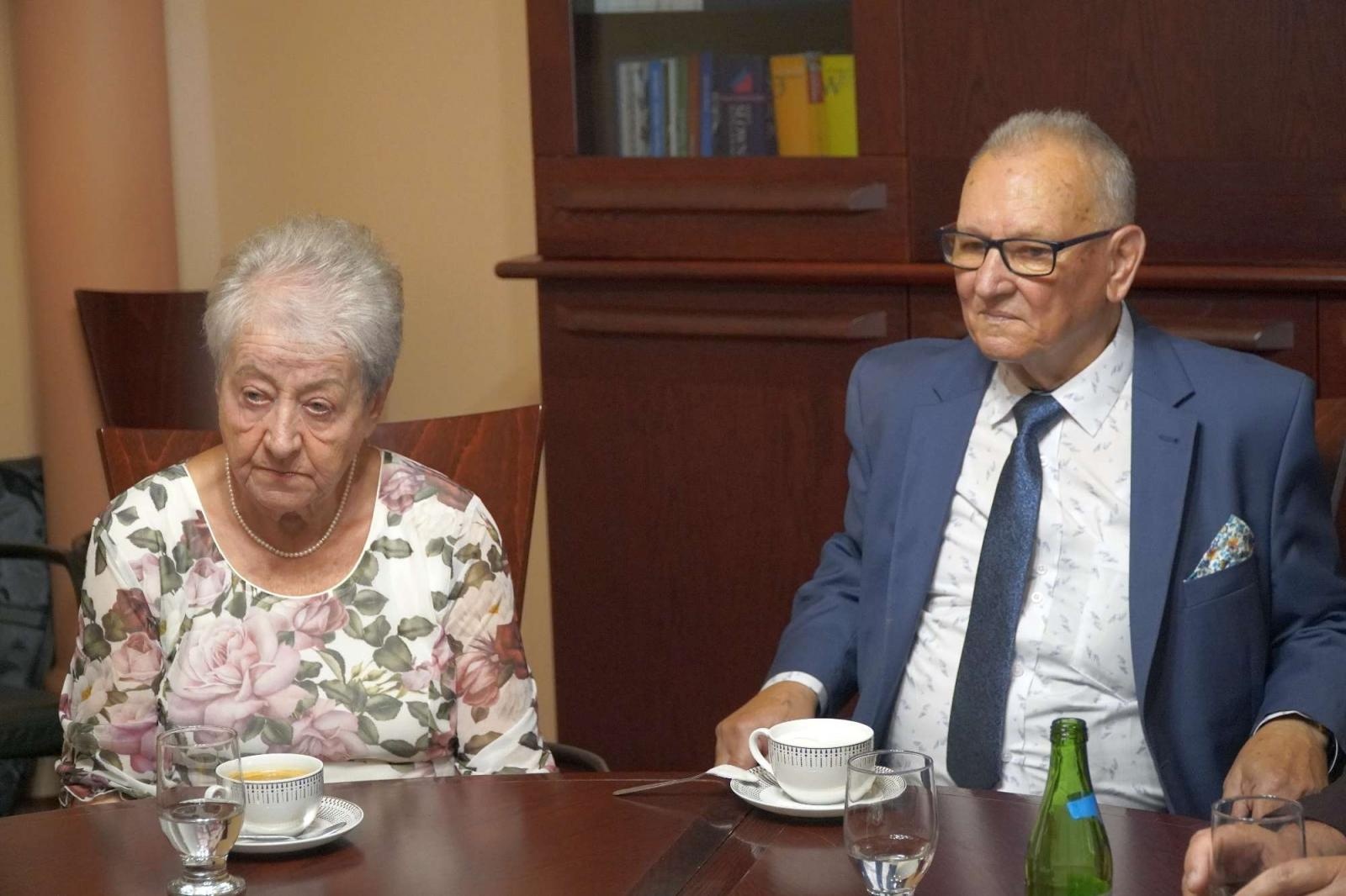 Zdjęcie w galerii na portalu naszraciborz.pl: Państwo Swobodowie świętują 60-lecie pożycia małżeńskiego wiadomości z regionu