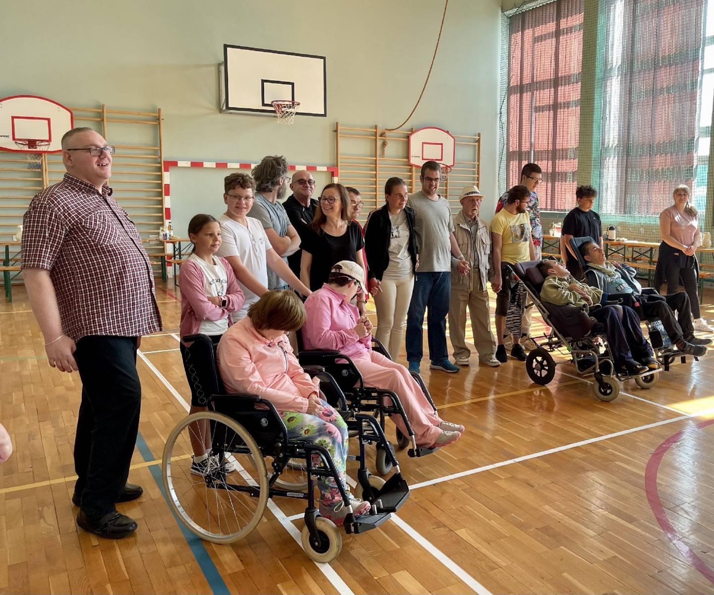 Zdjęcie w galerii na portalu naszraciborz.pl: Dzień Wdzięczności w Szkole Podstawowej w Bieńkowicach wiadomości z regionu