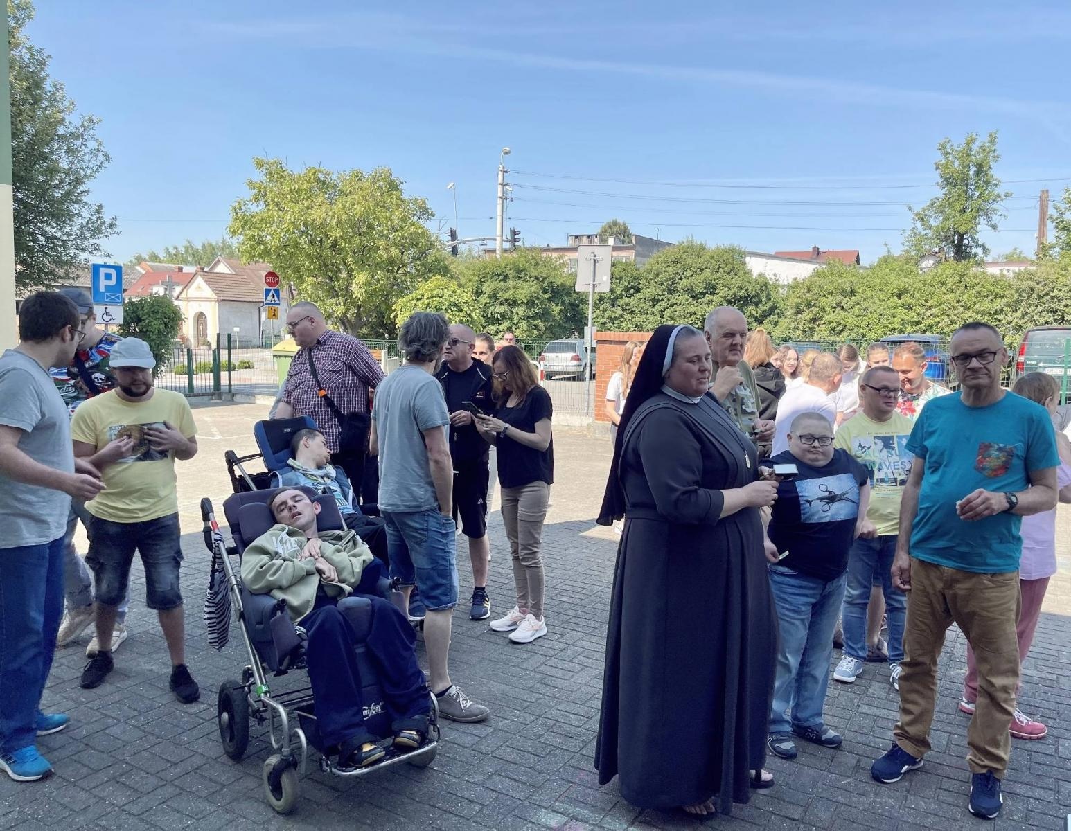 Zdjęcie w galerii na portalu naszraciborz.pl: Dzień Wdzięczności w Szkole Podstawowej w Bieńkowicach wiadomości z regionu