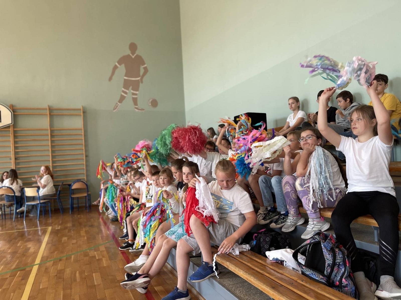 Zdjęcie w galerii na portalu naszraciborz.pl: Dzień Wdzięczności w Szkole Podstawowej w Bieńkowicach wiadomości z regionu