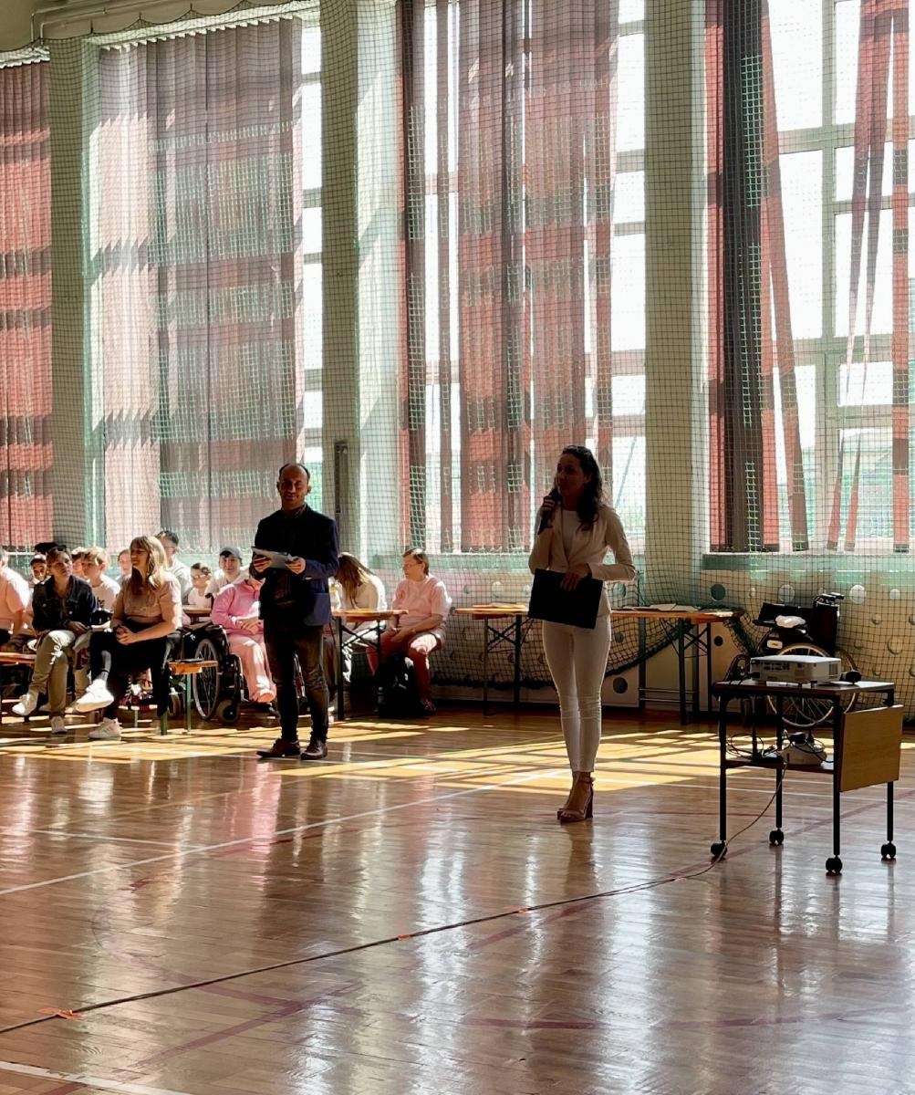 Zdjęcie w galerii na portalu naszraciborz.pl: Dzień Wdzięczności w Szkole Podstawowej w Bieńkowicach wiadomości z regionu