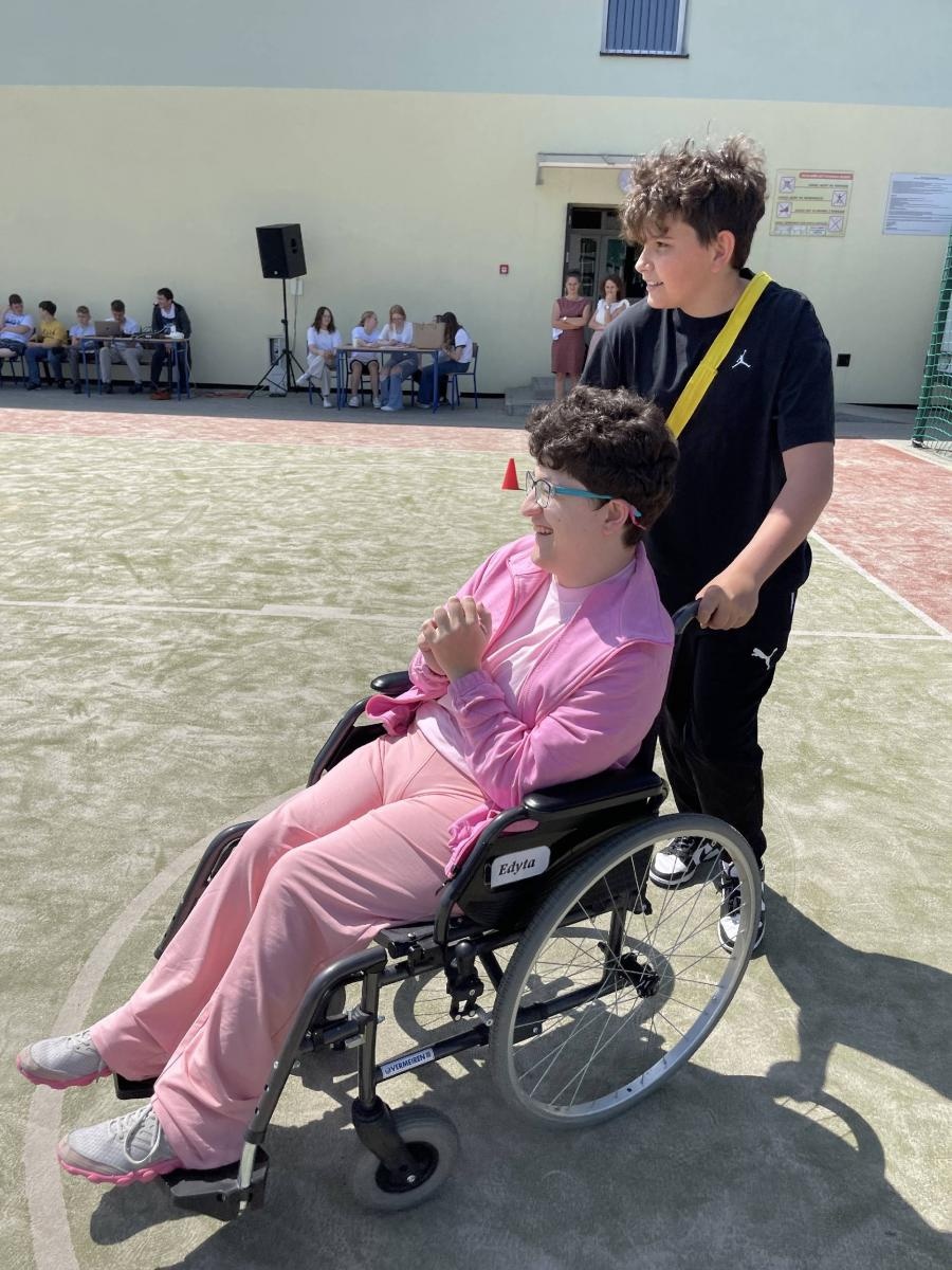 Zdjęcie w galerii na portalu naszraciborz.pl: Dzień Wdzięczności w Szkole Podstawowej w Bieńkowicach wiadomości z regionu