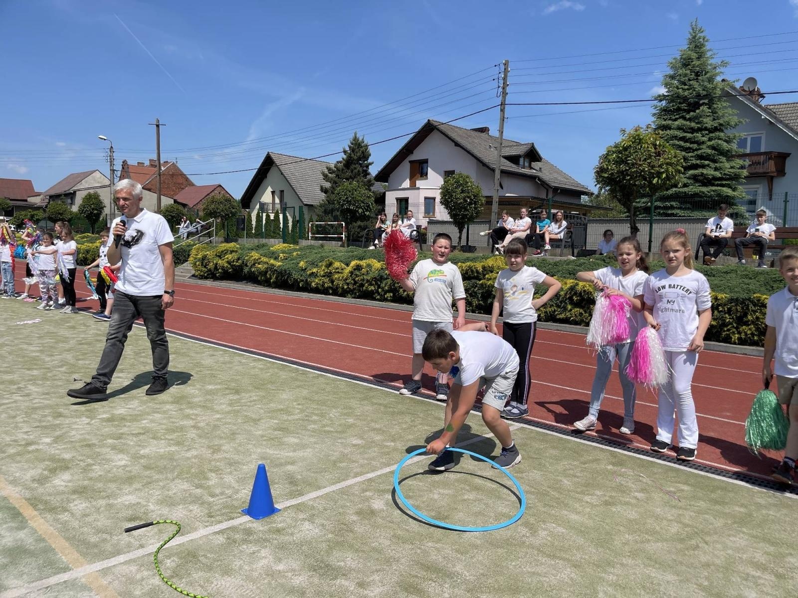 Zdjęcie w galerii na portalu naszraciborz.pl: Dzień Wdzięczności w Szkole Podstawowej w Bieńkowicach wiadomości z regionu