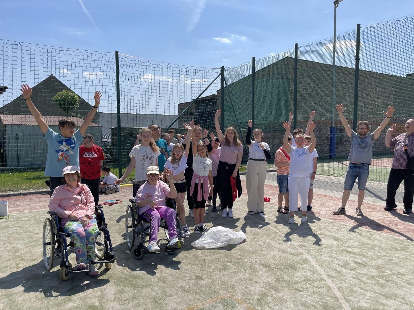 Zdjęcie w galerii na portalu naszraciborz.pl: Dzień Wdzięczności w Szkole Podstawowej w Bieńkowicach wiadomości z regionu