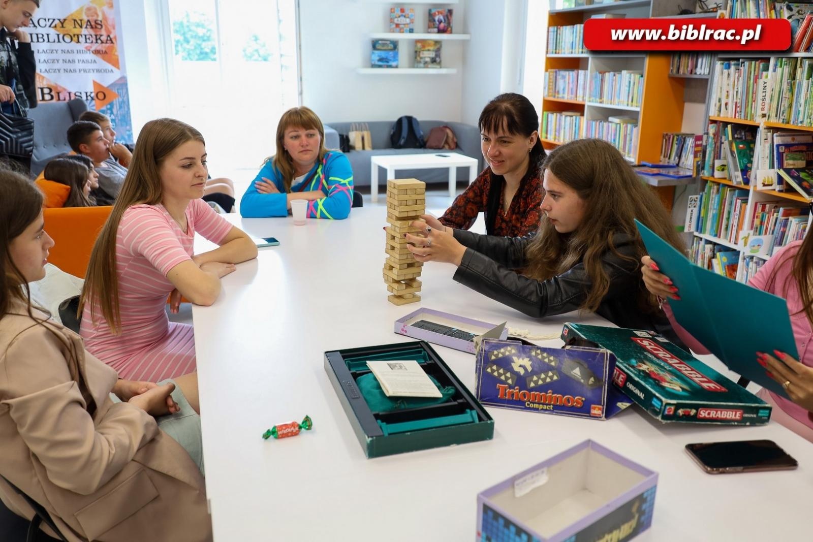 Zdjęcie w galerii na portalu naszraciborz.pl: Młodzież z ukraińskiej Tyśmenicy gości w Raciborzu wiadomości z regionu