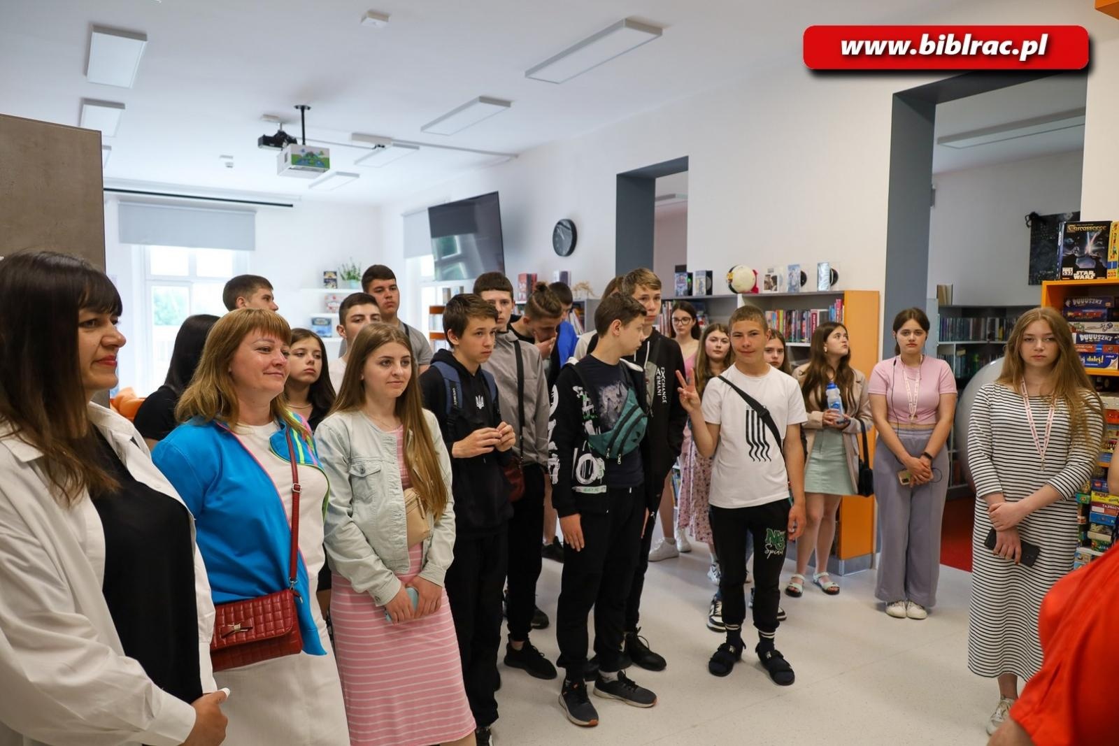 Zdjęcie w galerii na portalu naszraciborz.pl: Młodzież z ukraińskiej Tyśmenicy gości w Raciborzu wiadomości z regionu