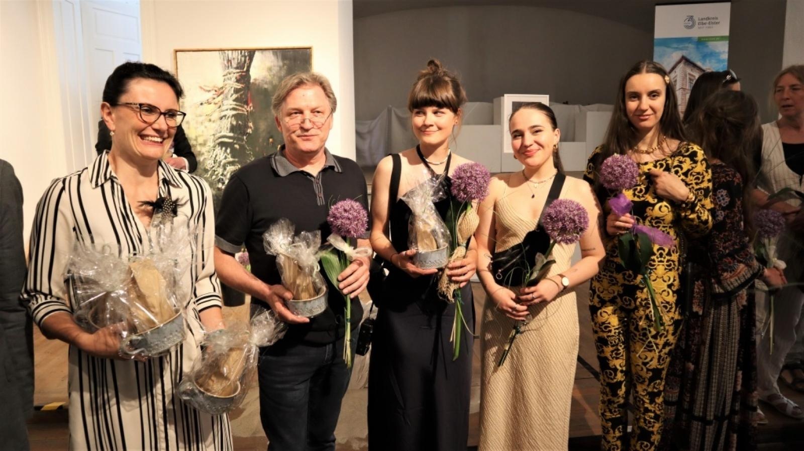 Zdjęcie w galerii na portalu naszraciborz.pl: Raciborzanki na 14. Wystawie Sztuki Zawodowców w niemieckim powiecie Elbe-Elster wiadomości z regionu