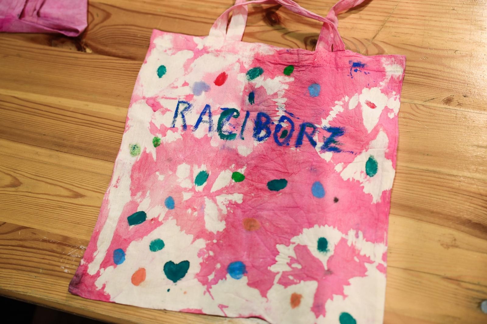 Zdjęcie w galerii na portalu naszraciborz.pl: Młodzież z Tyśmienicy z twórczą wizytą w RCK wiadomości z regionu