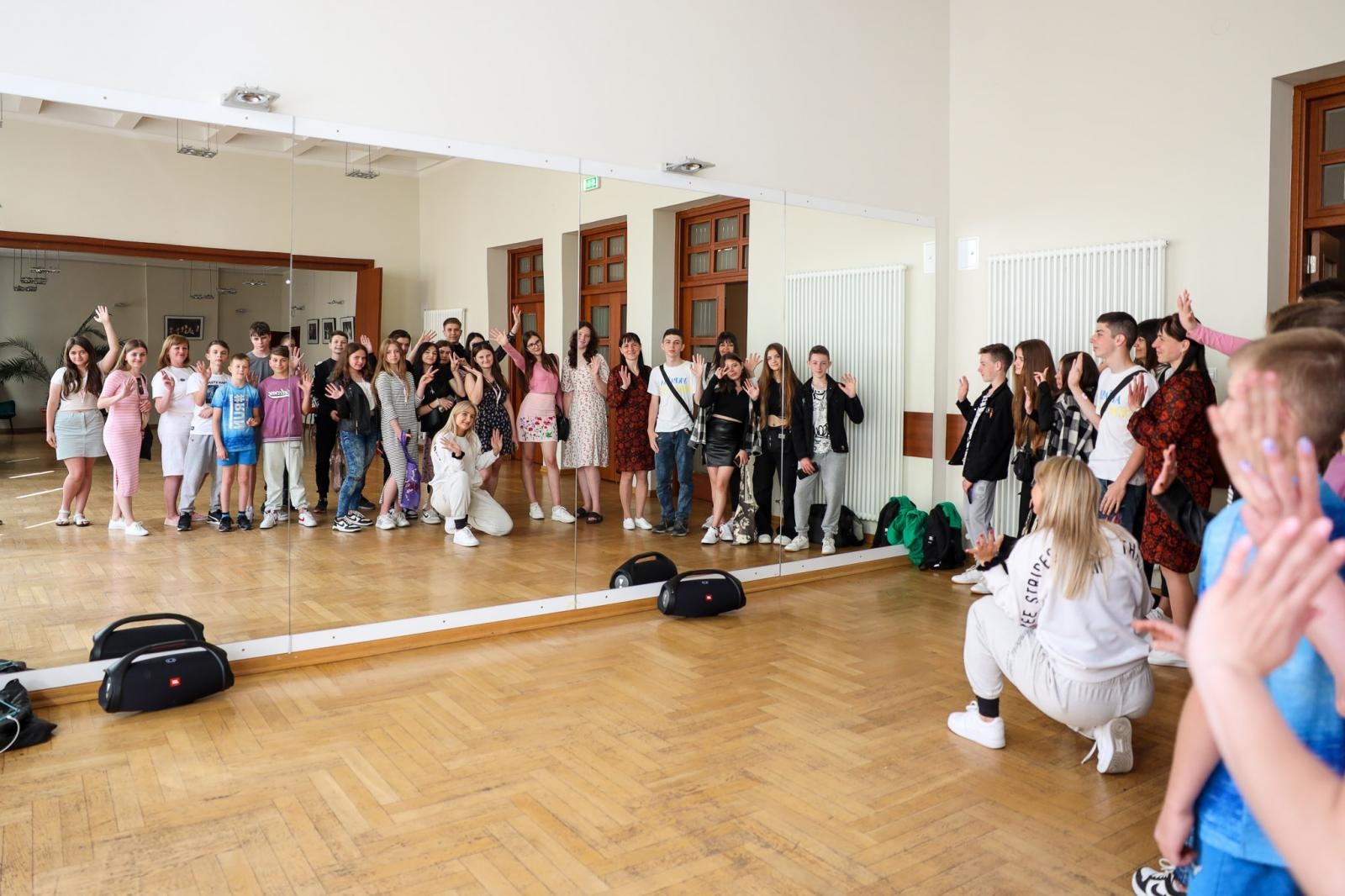 Zdjęcie w galerii na portalu naszraciborz.pl: Młodzież z Tyśmienicy z twórczą wizytą w RCK wiadomości z regionu