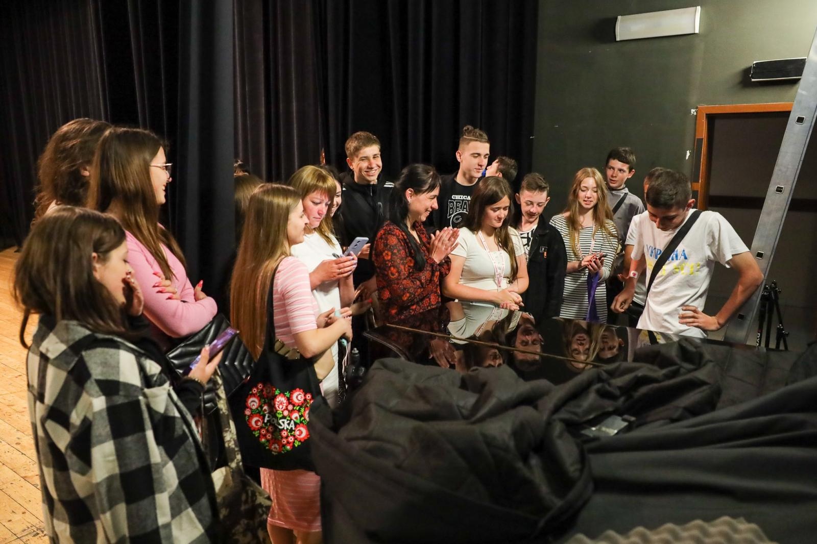 Zdjęcie w galerii na portalu naszraciborz.pl: Młodzież z Tyśmienicy z twórczą wizytą w RCK wiadomości z regionu