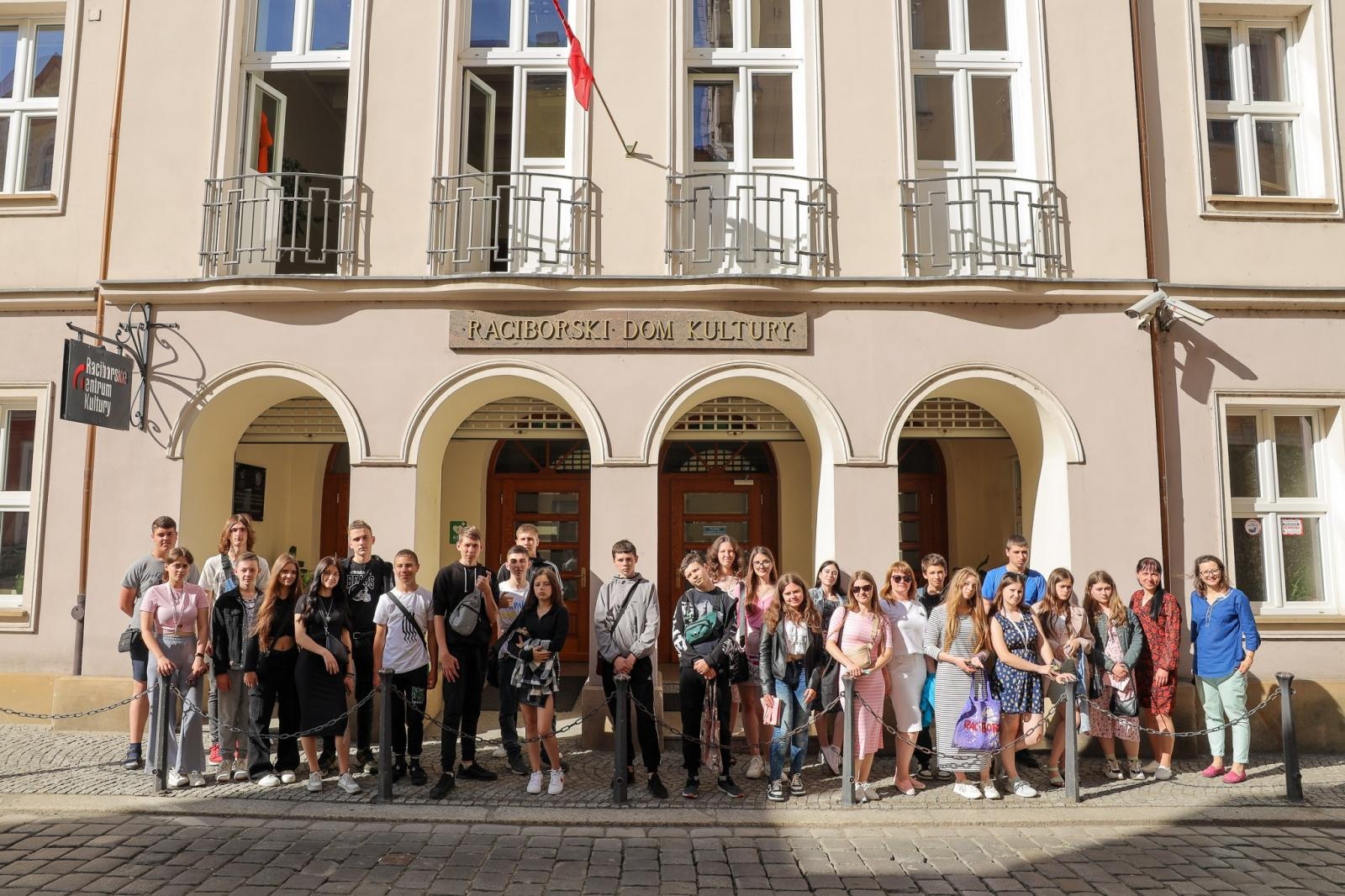 Zdjęcie w galerii na portalu naszraciborz.pl: Młodzież z Tyśmienicy z twórczą wizytą w RCK wiadomości z regionu