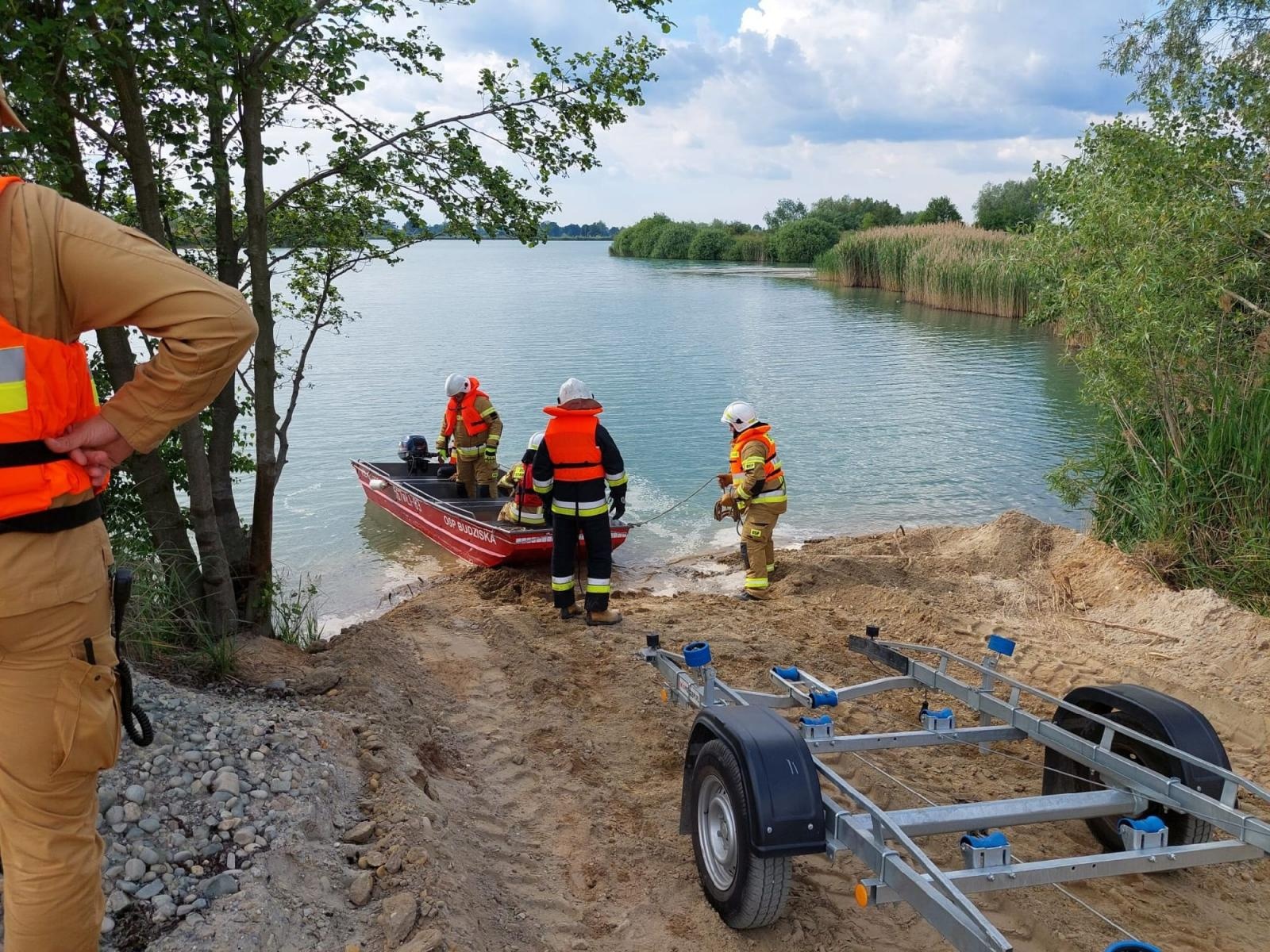 Zdjęcie w galerii na portalu naszraciborz.pl: PIASKOWNIA 2023 - jednostki z gm. Kuźnia Raciborska ćwiczyły na terenie kopalni wiadomości z regionu