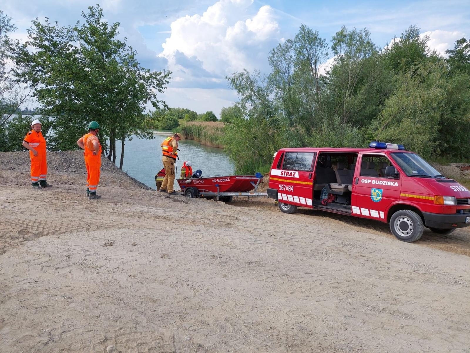 Zdjęcie w galerii na portalu naszraciborz.pl: PIASKOWNIA 2023 - jednostki z gm. Kuźnia Raciborska ćwiczyły na terenie kopalni wiadomości z regionu