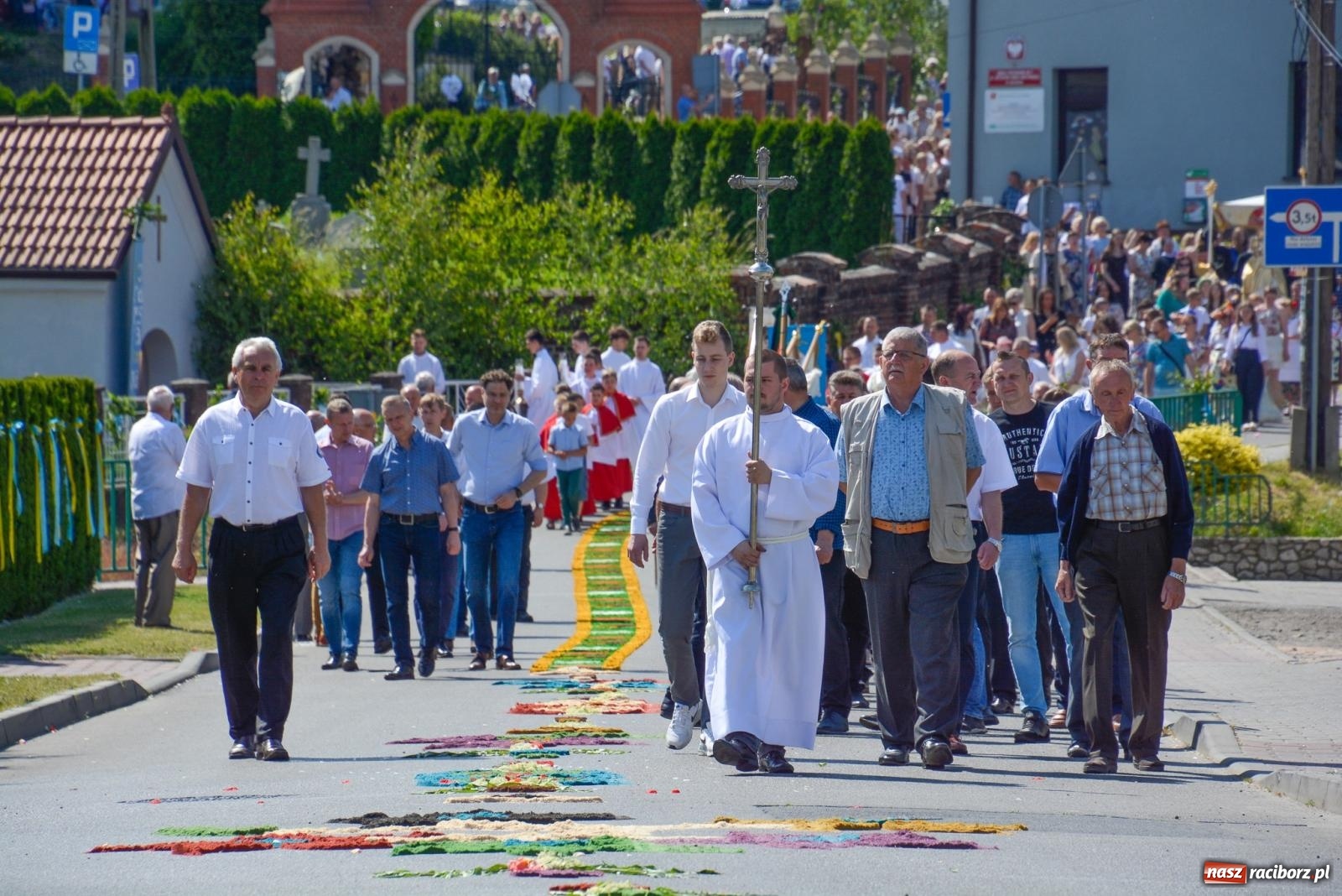 Zdjęcie w galerii na portalu naszraciborz.pl: Procesja Bożego Ciała w Raciborzu Brzeziu [FOTO i WIDEO] wiadomości z regionu
