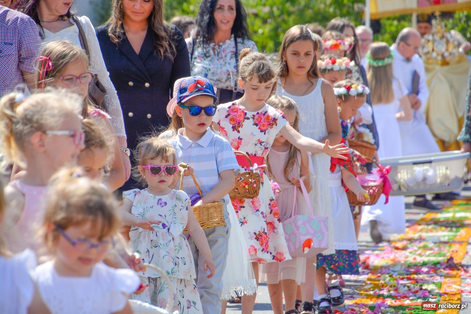Zdjęcie w galerii na portalu naszraciborz.pl: Procesja Bożego Ciała w Raciborzu Brzeziu [FOTO i WIDEO] wiadomości z regionu