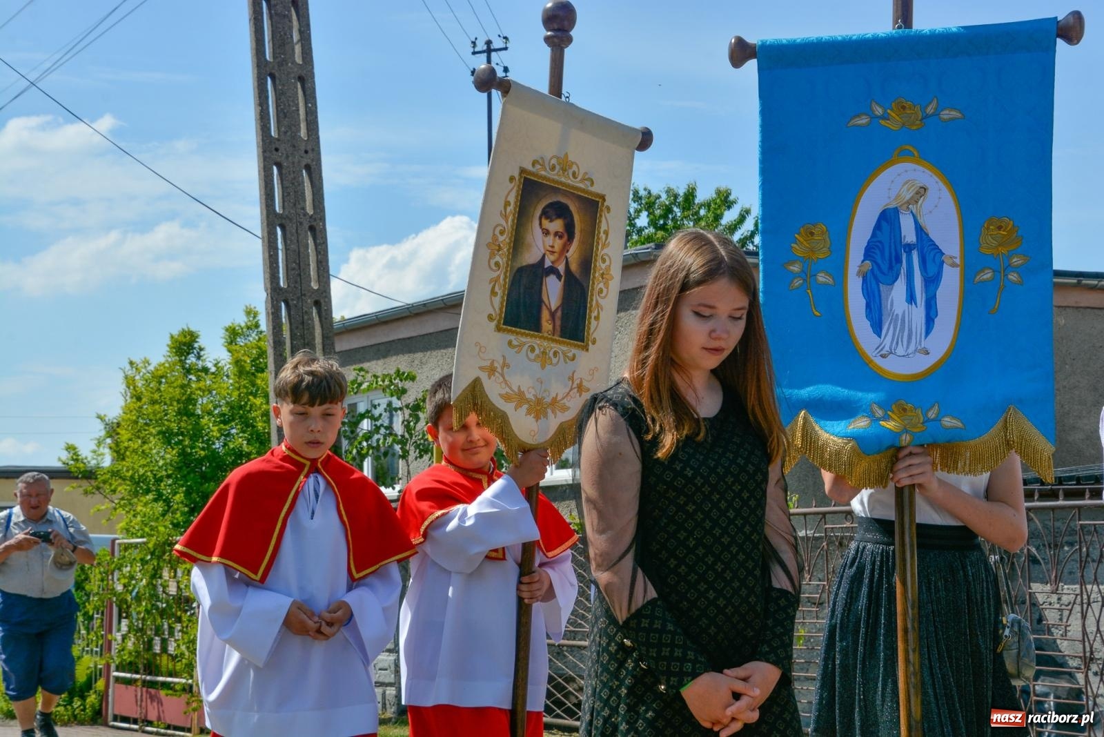Zdjęcie w galerii na portalu naszraciborz.pl: Procesja Bożego Ciała w Raciborzu Brzeziu [FOTO i WIDEO] wiadomości z regionu