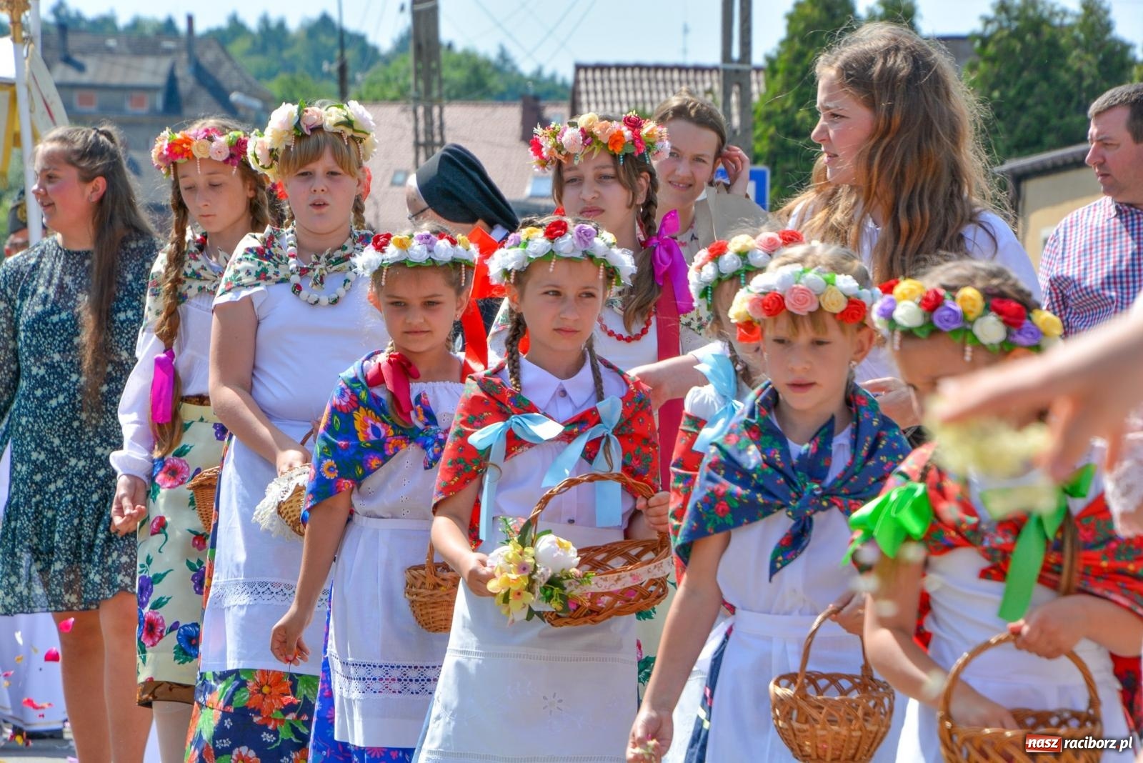 Zdjęcie w galerii na portalu naszraciborz.pl: Procesja Bożego Ciała w Raciborzu Brzeziu [FOTO i WIDEO] wiadomości z regionu