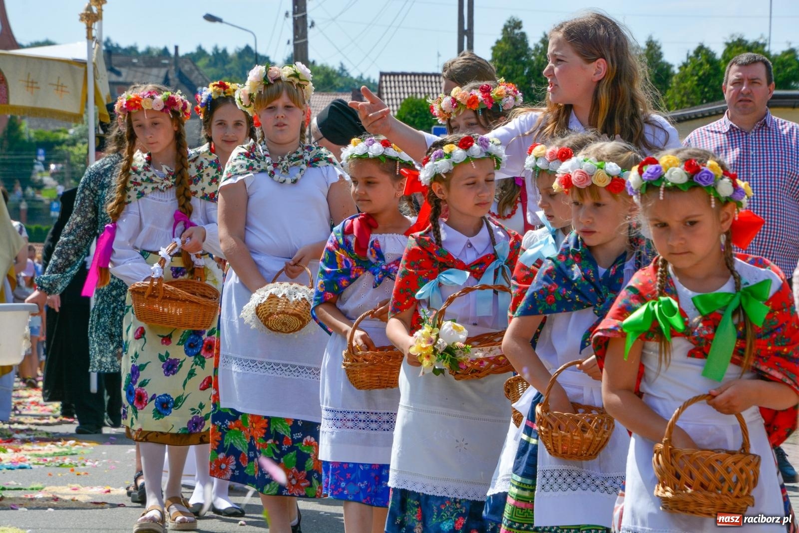 Zdjęcie w galerii na portalu naszraciborz.pl: Procesja Bożego Ciała w Raciborzu Brzeziu [FOTO i WIDEO] wiadomości z regionu