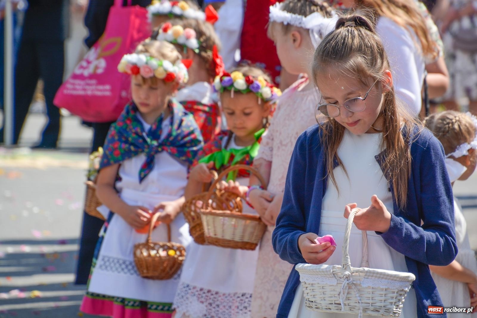 Zdjęcie w galerii na portalu naszraciborz.pl: Procesja Bożego Ciała w Raciborzu Brzeziu [FOTO i WIDEO] wiadomości z regionu