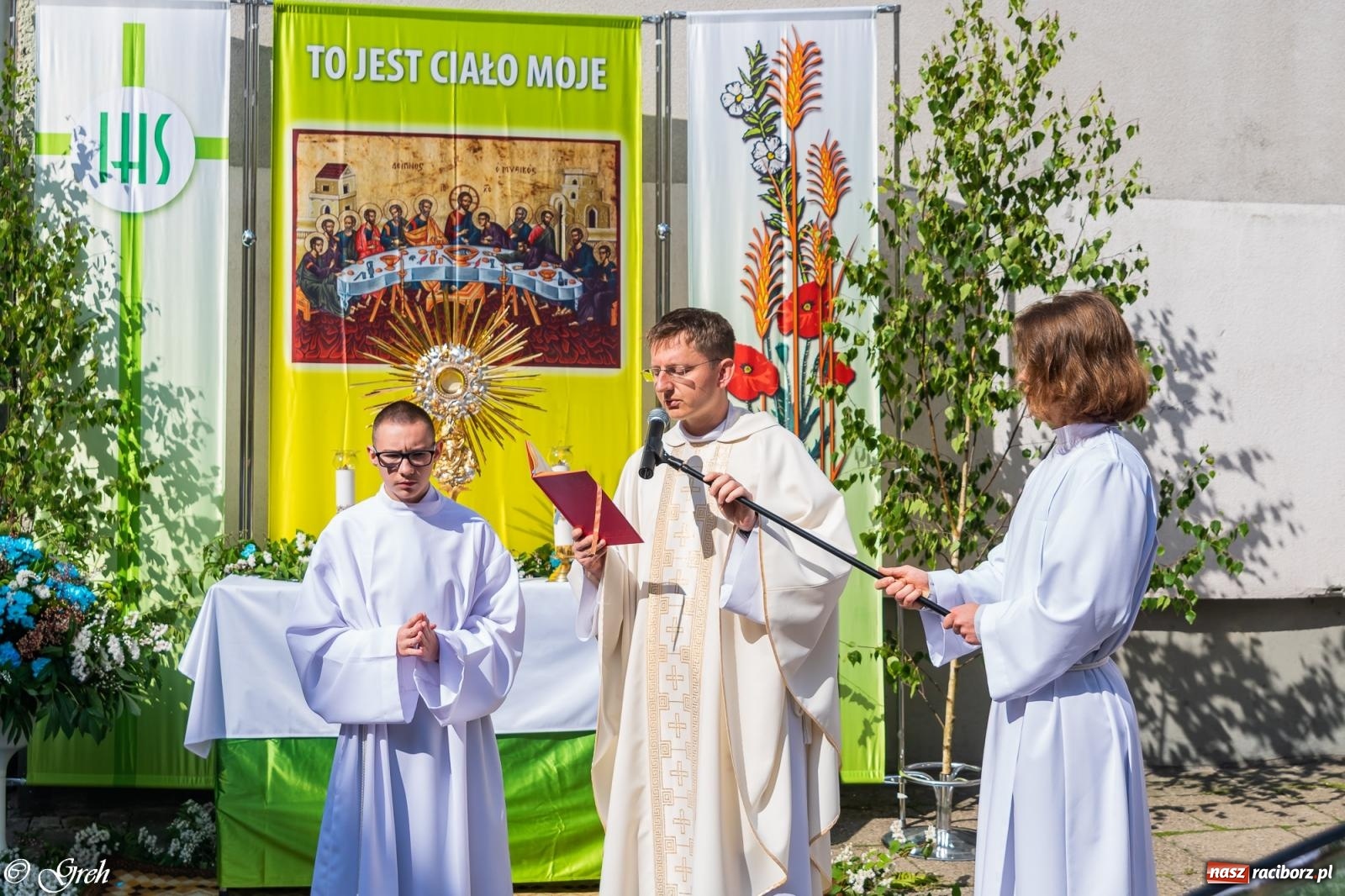Zdjęcie w galerii na portalu naszraciborz.pl: Boże Ciało w parafii WNMP w Raciborzu [FOTO i WIDEO] wiadomości z regionu