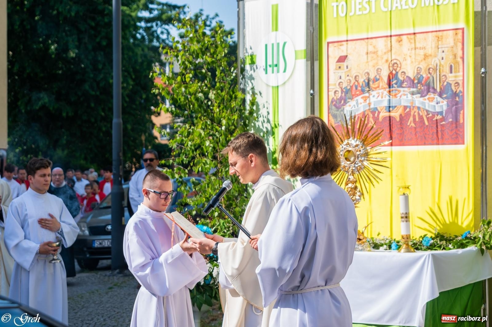 Zdjęcie w galerii na portalu naszraciborz.pl: Boże Ciało w parafii WNMP w Raciborzu [FOTO i WIDEO] wiadomości z regionu