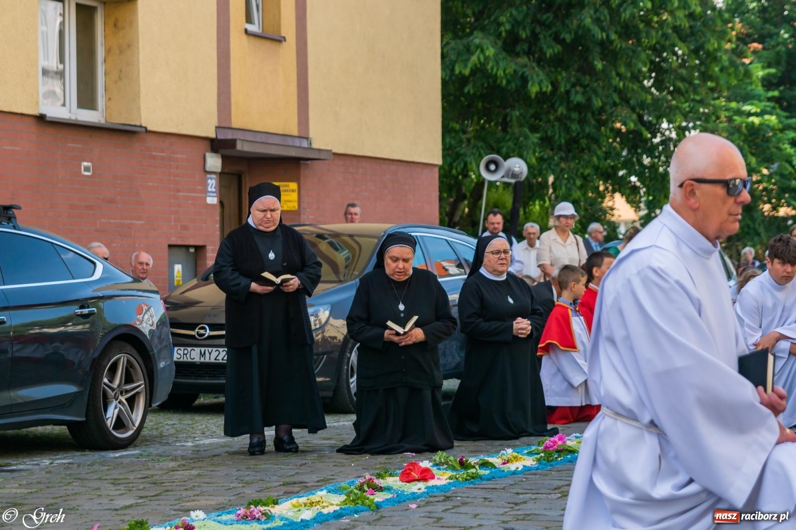 Zdjęcie w galerii na portalu naszraciborz.pl: Boże Ciało w parafii WNMP w Raciborzu [FOTO i WIDEO] wiadomości z regionu